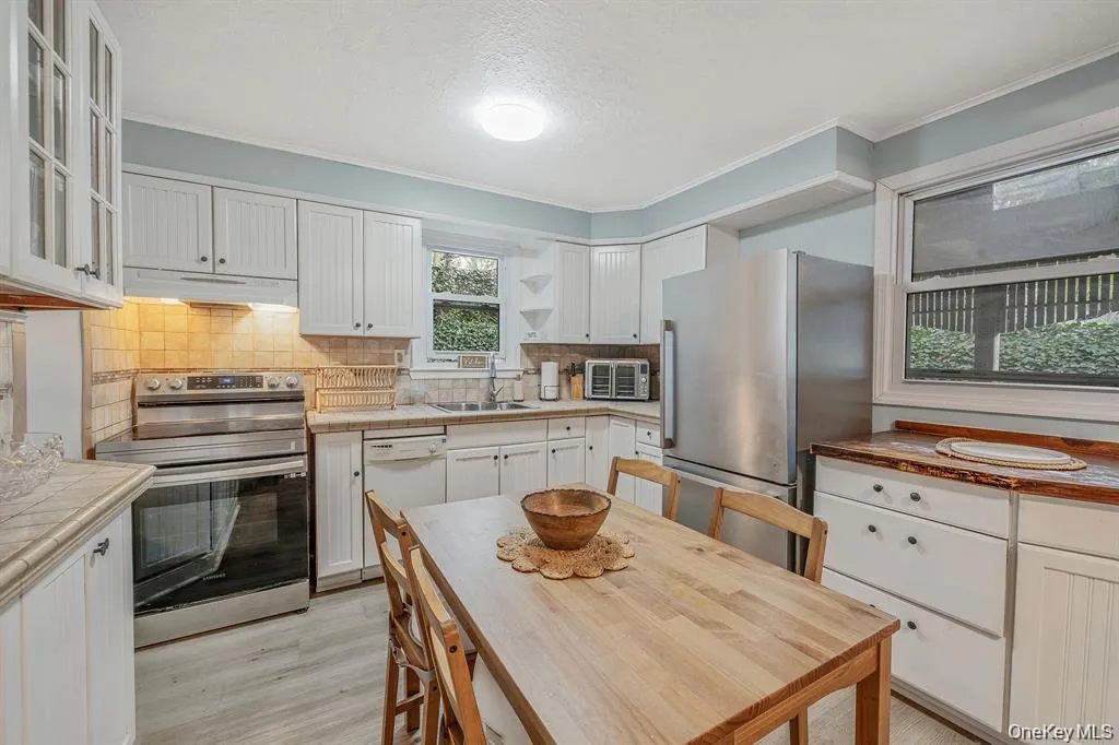 108 Lower Rocky Point Road, Brookhaven, NY, 5 Bedrooms Bedrooms, 10 Rooms Rooms,2 BathroomsBathrooms,Residential,For Rent,Lower Rocky Point,0,1034587 108 Lower Rocky Point Road, Brookhaven, NY, 5 Bedrooms Bedrooms, 10 Rooms Rooms,2 BathroomsBathrooms,Residential,For Rent,Lower Rocky Point,0,1034587