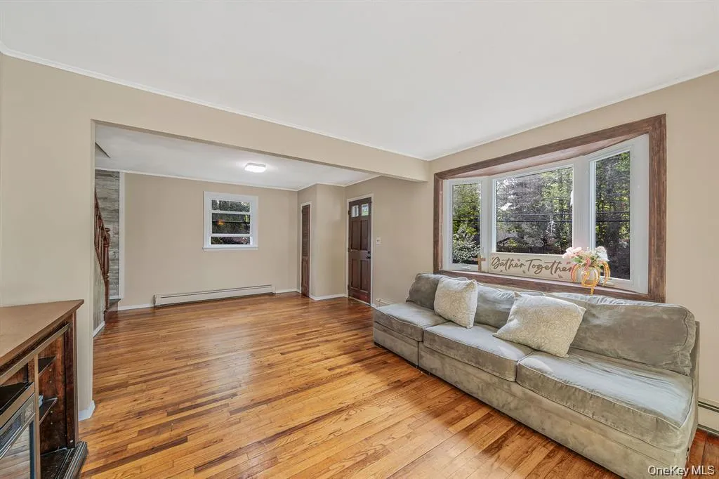 108 Lower Rocky Point Road, Brookhaven, NY, 5 Bedrooms Bedrooms, 10 Rooms Rooms,2 BathroomsBathrooms,Residential,For Rent,Lower Rocky Point,0,1034587 108 Lower Rocky Point Road, Brookhaven, NY, 5 Bedrooms Bedrooms, 10 Rooms Rooms,2 BathroomsBathrooms,Residential,For Rent,Lower Rocky Point,0,1034587