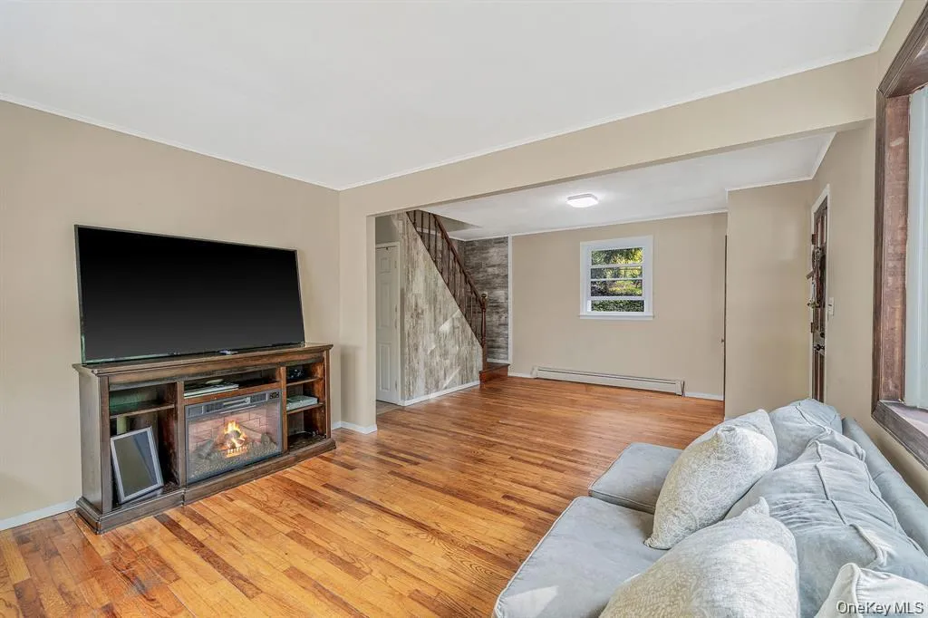 108 Lower Rocky Point Road, Brookhaven, NY, 5 Bedrooms Bedrooms, 10 Rooms Rooms,2 BathroomsBathrooms,Residential,For Rent,Lower Rocky Point,0,1034587 108 Lower Rocky Point Road, Brookhaven, NY, 5 Bedrooms Bedrooms, 10 Rooms Rooms,2 BathroomsBathrooms,Residential,For Rent,Lower Rocky Point,0,1034587