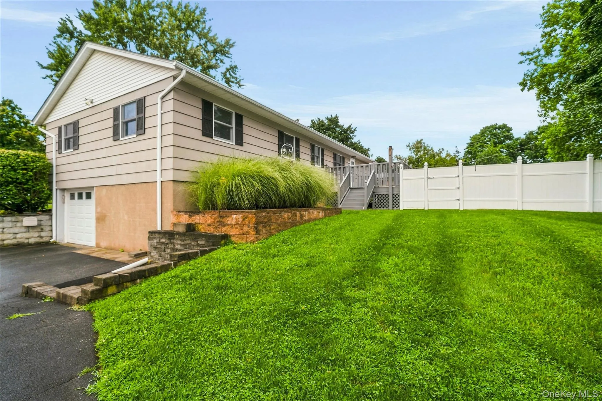 30 Lancer Drive, Newburgh (town), NY, 4 Bedrooms Bedrooms, 7 Rooms Rooms,2 BathroomsBathrooms,Residential,For Rent,Lancer,0,1034589 30 Lancer Drive, Newburgh (town), NY, 4 Bedrooms Bedrooms, 7 Rooms Rooms,2 BathroomsBathrooms,Residential,For Rent,Lancer,0,1034589