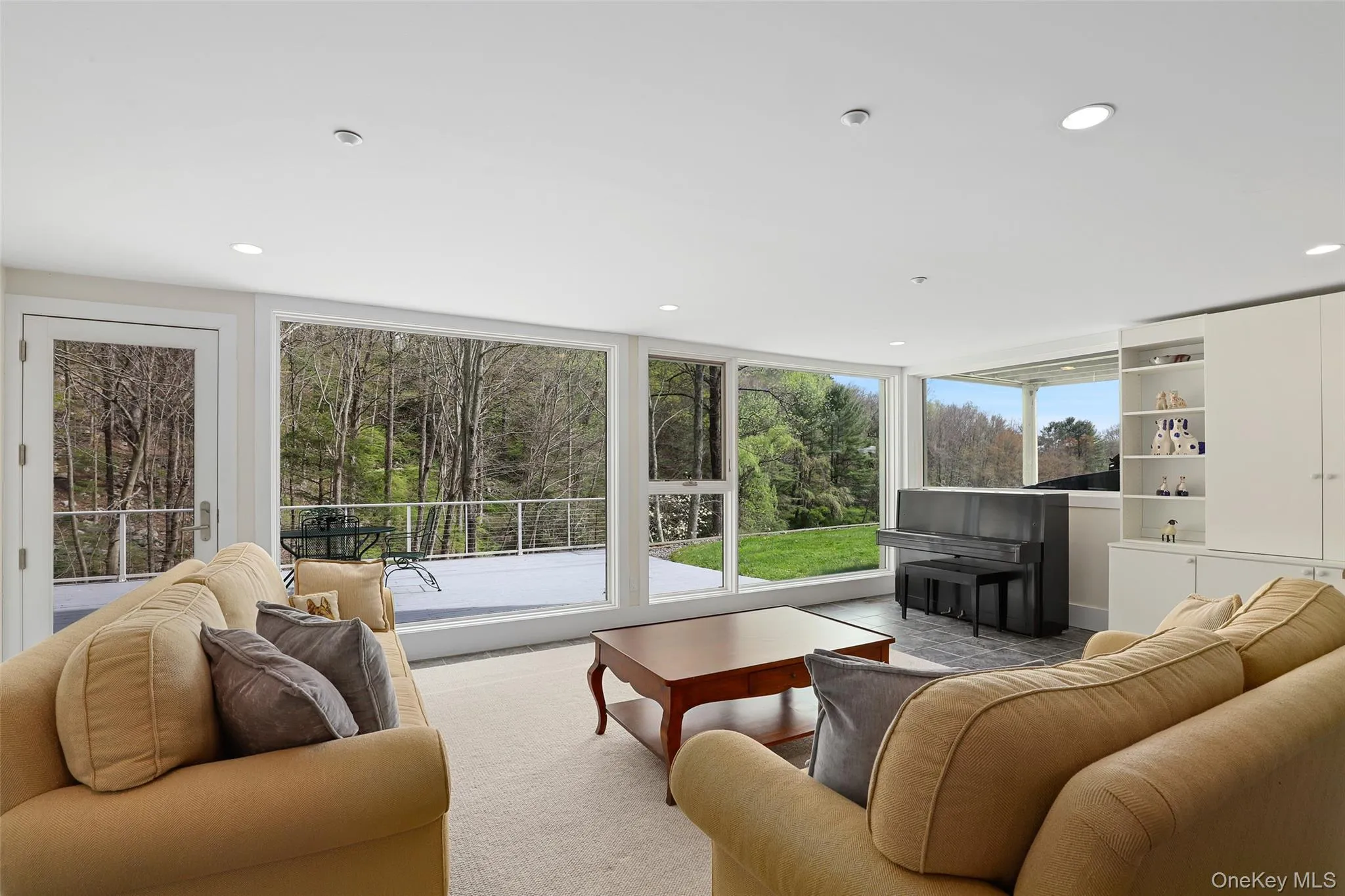 17 Fox Run Road, Pound Ridge, NY, 4 Bedrooms Bedrooms, 9 Rooms Rooms,4 BathroomsBathrooms,Residential Lease,For Rent,Fox Run,0,1034593 17 Fox Run Road, Pound Ridge, NY, 4 Bedrooms Bedrooms, 9 Rooms Rooms,4 BathroomsBathrooms,Residential Lease,For Rent,Fox Run,0,1034593