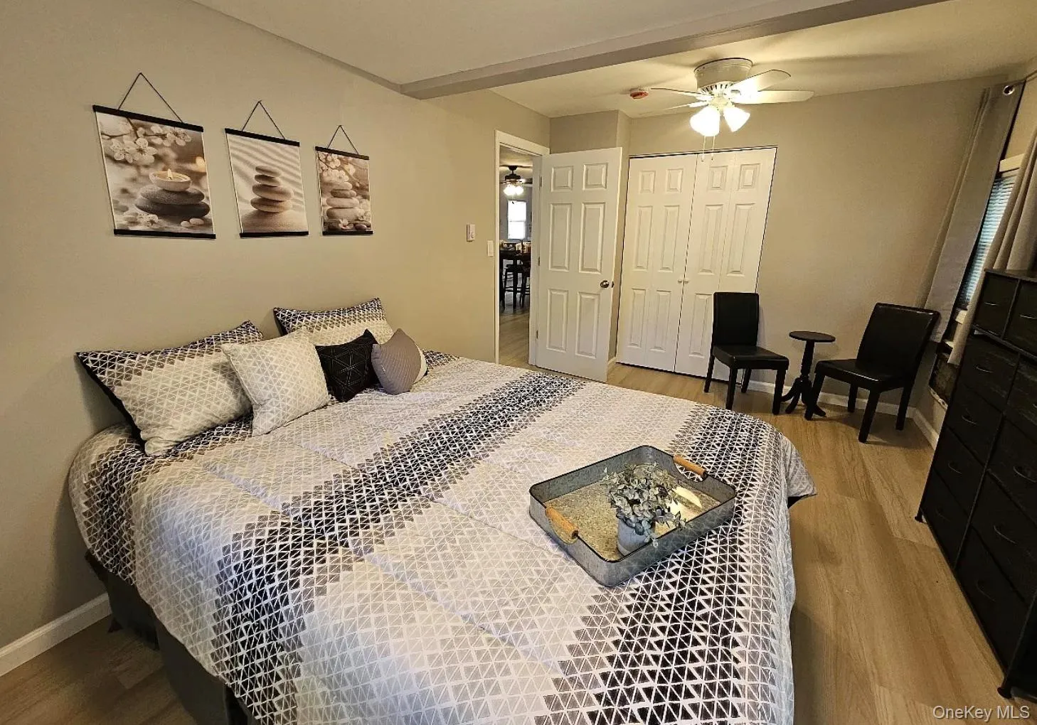 129 Westbury Drive, Brookhaven, NY, 2 Bedrooms Bedrooms, 5 Rooms Rooms,1 BathroomBathrooms,Residential Lease,For Rent,Westbury,0,1034596 129 Westbury Drive, Brookhaven, NY, 2 Bedrooms Bedrooms, 5 Rooms Rooms,1 BathroomBathrooms,Residential Lease,For Rent,Westbury,0,1034596