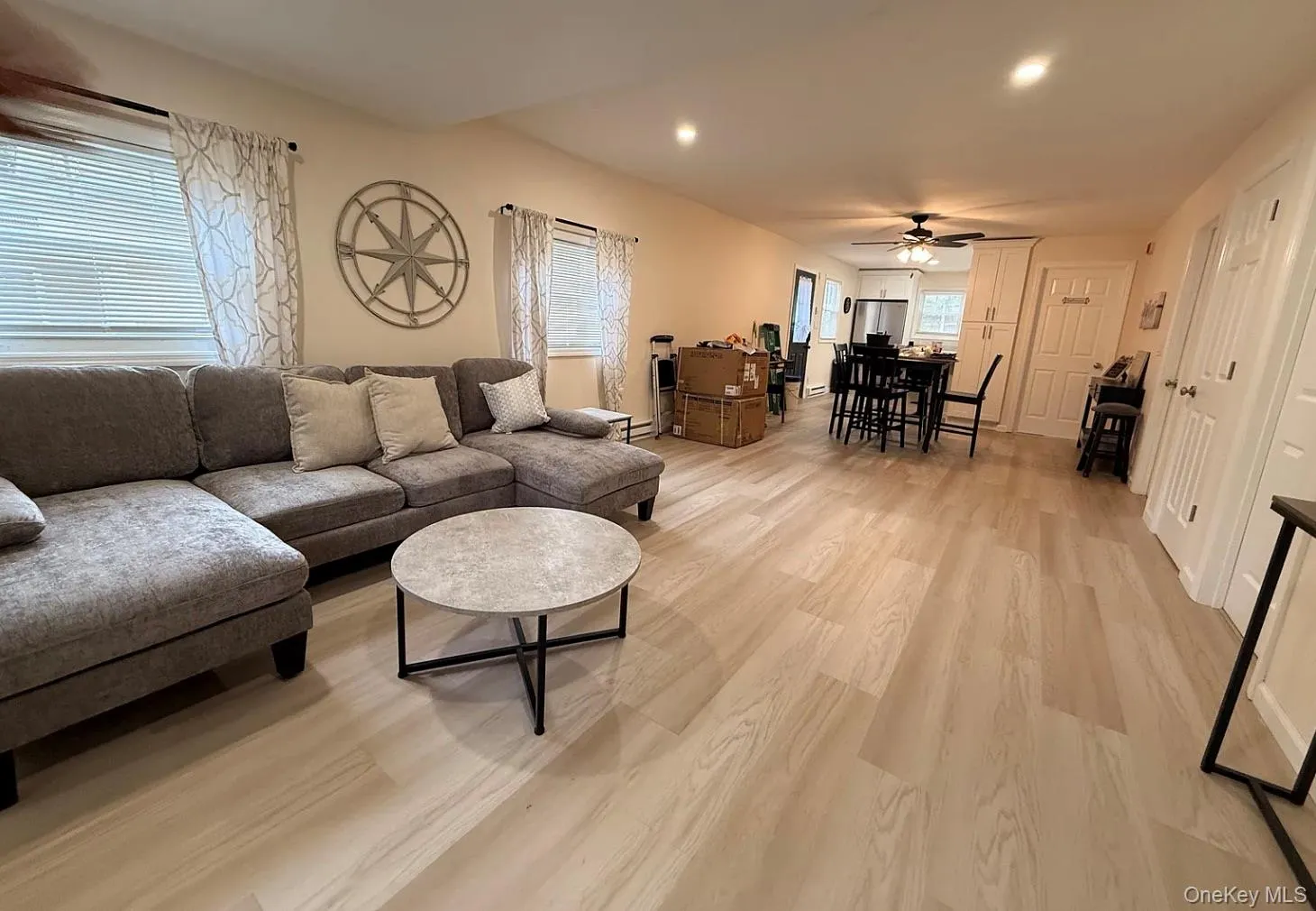 129 Westbury Drive, Brookhaven, NY, 2 Bedrooms Bedrooms, 5 Rooms Rooms,1 BathroomBathrooms,Residential Lease,For Rent,Westbury,0,1034596 129 Westbury Drive, Brookhaven, NY, 2 Bedrooms Bedrooms, 5 Rooms Rooms,1 BathroomBathrooms,Residential Lease,For Rent,Westbury,0,1034596