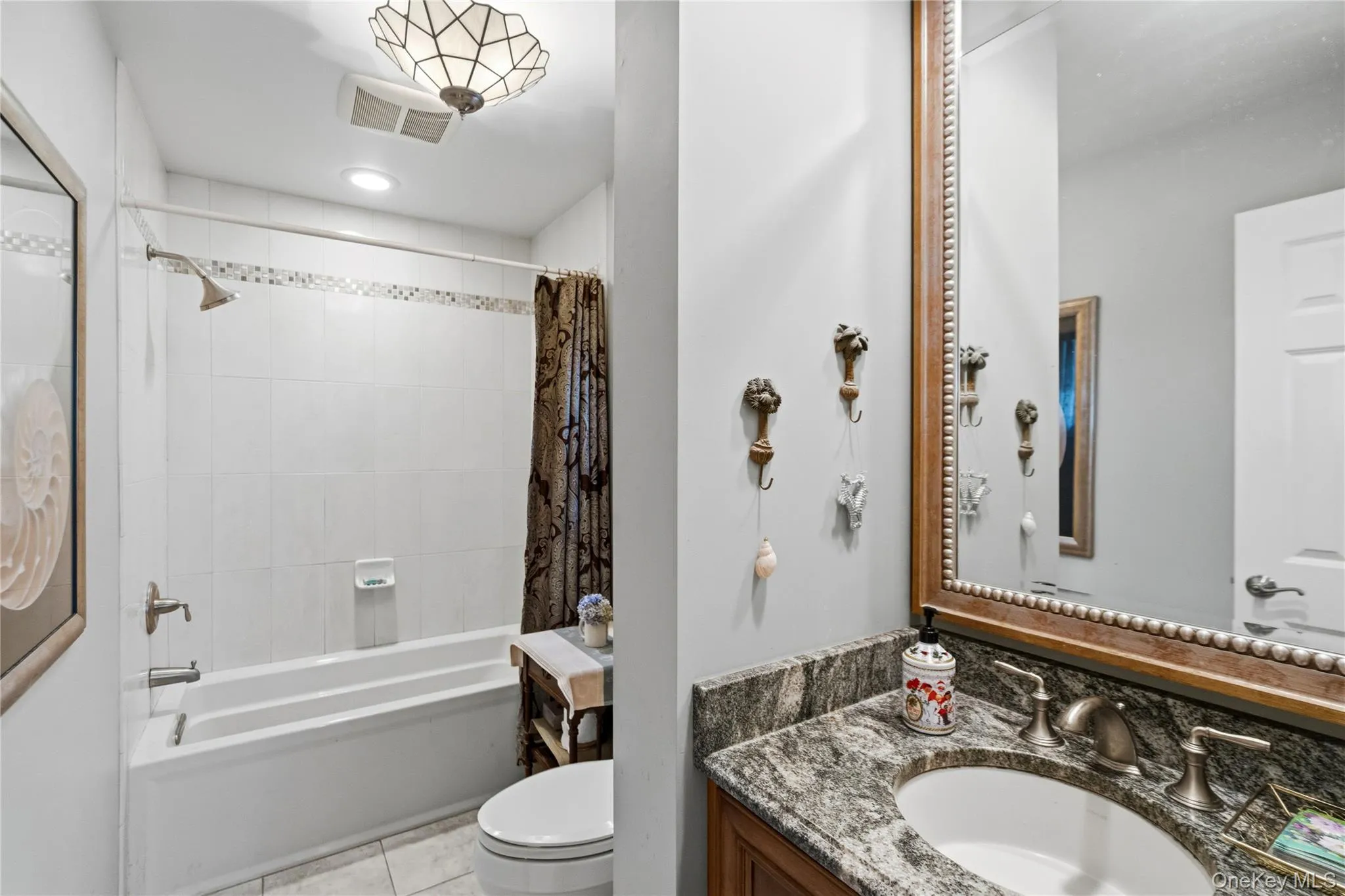 Full Bath on 1st Floor with Radiant Heated Floor and Tub Full Bath on 1st Floor with Radiant Heated Floor and Tub