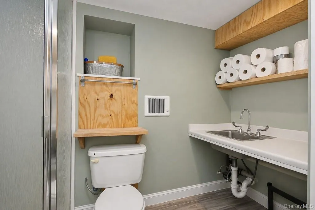 127 Wickes Avenue, Yonkers, NY, 4 Bedrooms Bedrooms, 7 Rooms Rooms,2 BathroomsBathrooms,Residential,For Rent,Wickes,0,1034602 127 Wickes Avenue, Yonkers, NY, 4 Bedrooms Bedrooms, 7 Rooms Rooms,2 BathroomsBathrooms,Residential,For Rent,Wickes,0,1034602