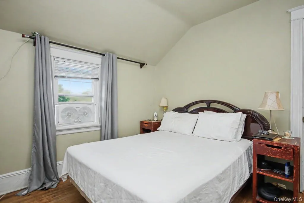 127 Wickes Avenue, Yonkers, NY, 4 Bedrooms Bedrooms, 7 Rooms Rooms,2 BathroomsBathrooms,Residential,For Rent,Wickes,0,1034602 127 Wickes Avenue, Yonkers, NY, 4 Bedrooms Bedrooms, 7 Rooms Rooms,2 BathroomsBathrooms,Residential,For Rent,Wickes,0,1034602