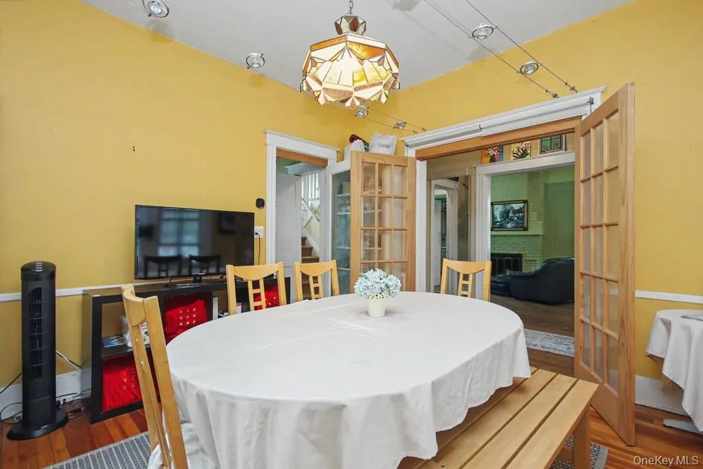127 Wickes Avenue, Yonkers, NY, 4 Bedrooms Bedrooms, 7 Rooms Rooms,2 BathroomsBathrooms,Residential,For Rent,Wickes,0,1034602 127 Wickes Avenue, Yonkers, NY, 4 Bedrooms Bedrooms, 7 Rooms Rooms,2 BathroomsBathrooms,Residential,For Rent,Wickes,0,1034602