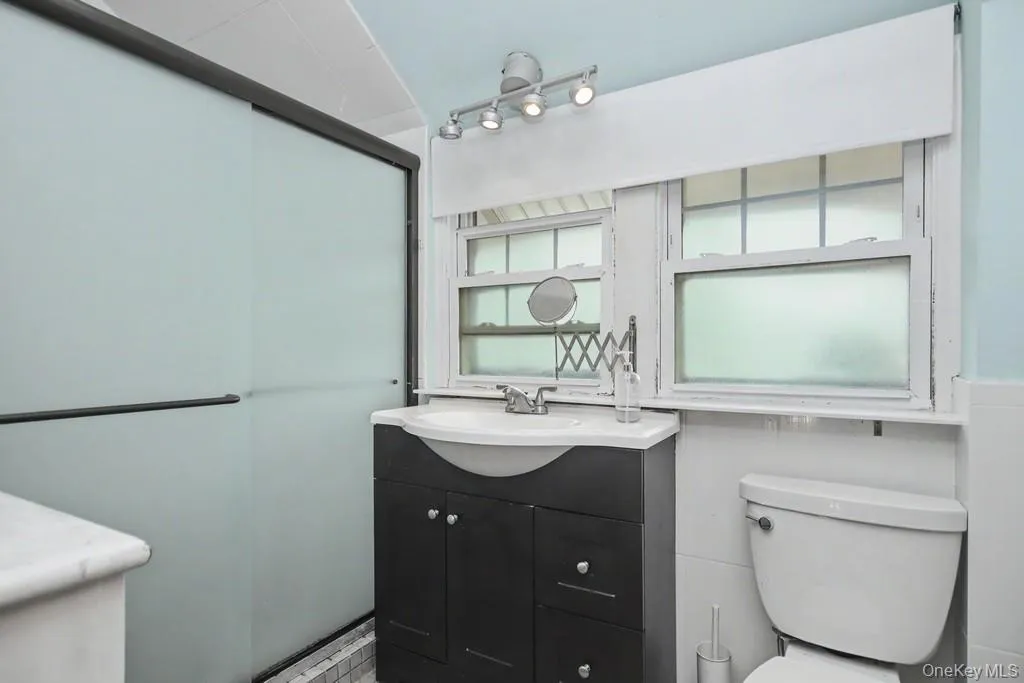 127 Wickes Avenue, Yonkers, NY, 4 Bedrooms Bedrooms, 7 Rooms Rooms,2 BathroomsBathrooms,Residential,For Rent,Wickes,0,1034602 127 Wickes Avenue, Yonkers, NY, 4 Bedrooms Bedrooms, 7 Rooms Rooms,2 BathroomsBathrooms,Residential,For Rent,Wickes,0,1034602