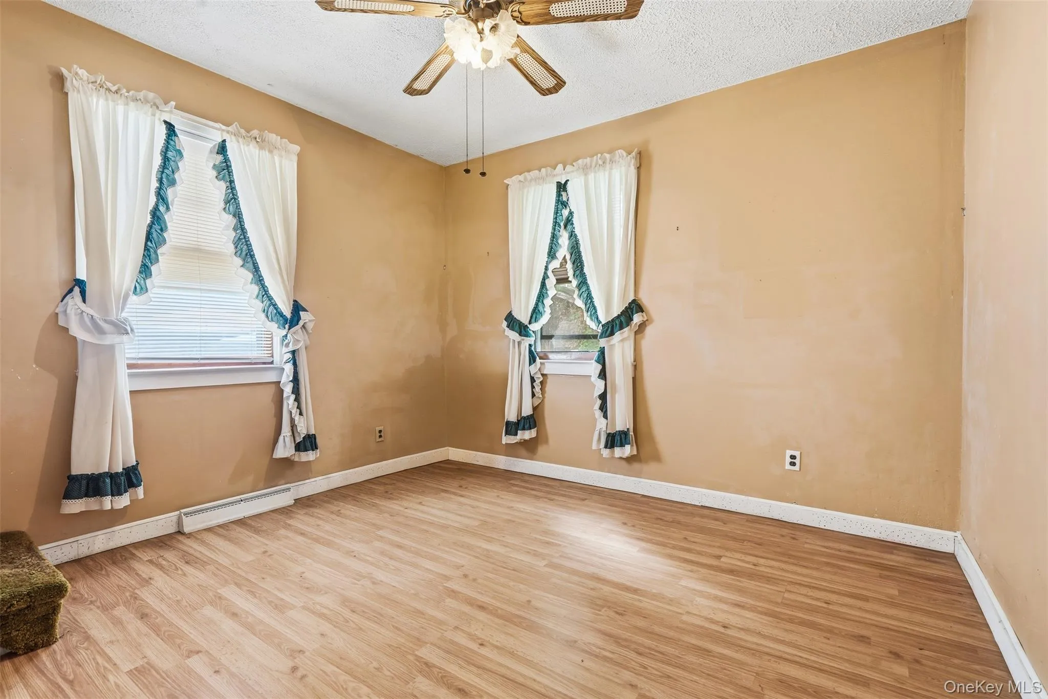 215 Demorest Avenue, New York, NY, 4 Bedrooms Bedrooms, 9 Rooms Rooms,2 BathroomsBathrooms,Residential,For Rent,Demorest,0,1034610 215 Demorest Avenue, New York, NY, 4 Bedrooms Bedrooms, 9 Rooms Rooms,2 BathroomsBathrooms,Residential,For Rent,Demorest,0,1034610