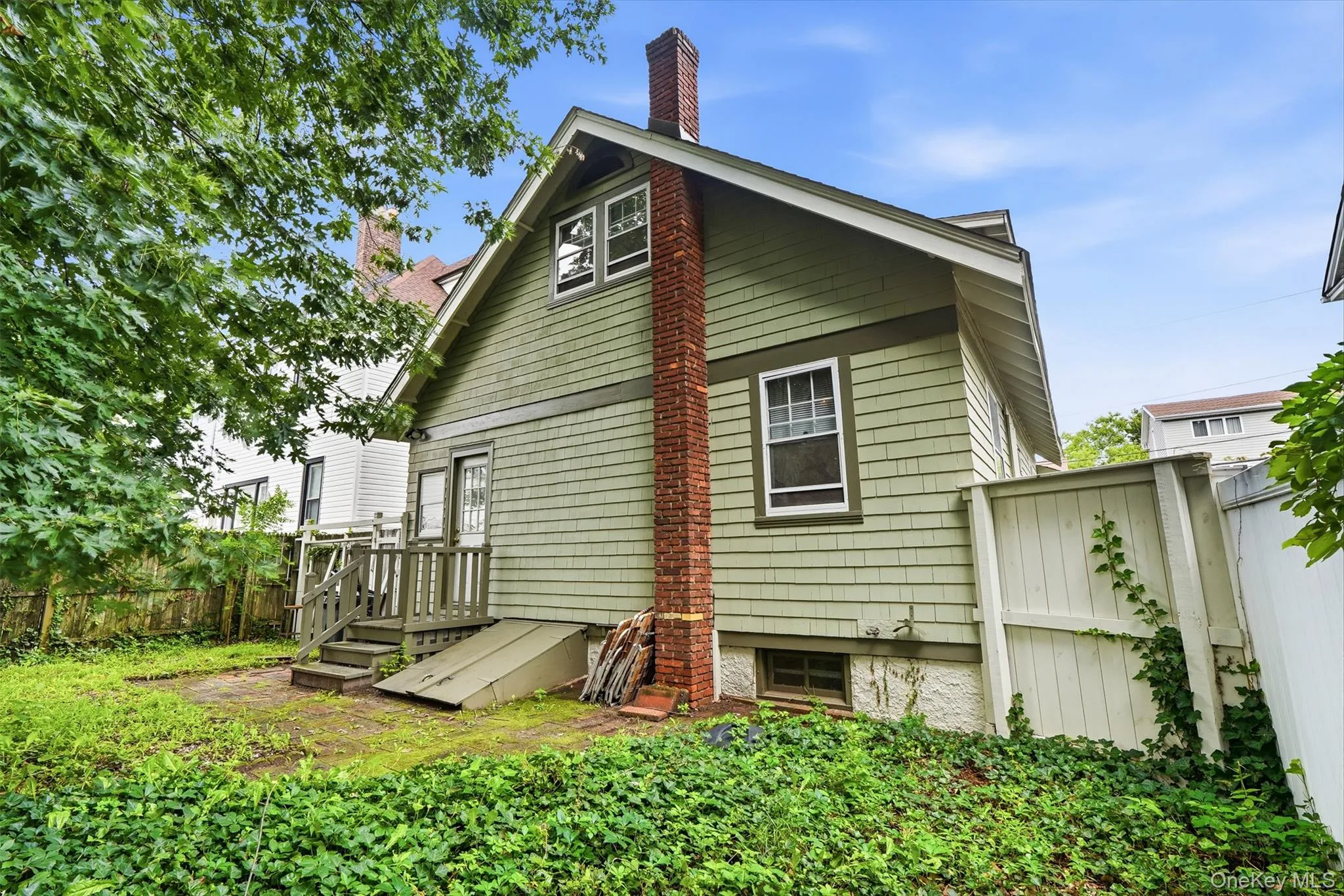 215 Demorest Avenue, New York, NY, 4 Bedrooms Bedrooms, 9 Rooms Rooms,2 BathroomsBathrooms,Residential,For Rent,Demorest,0,1034610 215 Demorest Avenue, New York, NY, 4 Bedrooms Bedrooms, 9 Rooms Rooms,2 BathroomsBathrooms,Residential,For Rent,Demorest,0,1034610