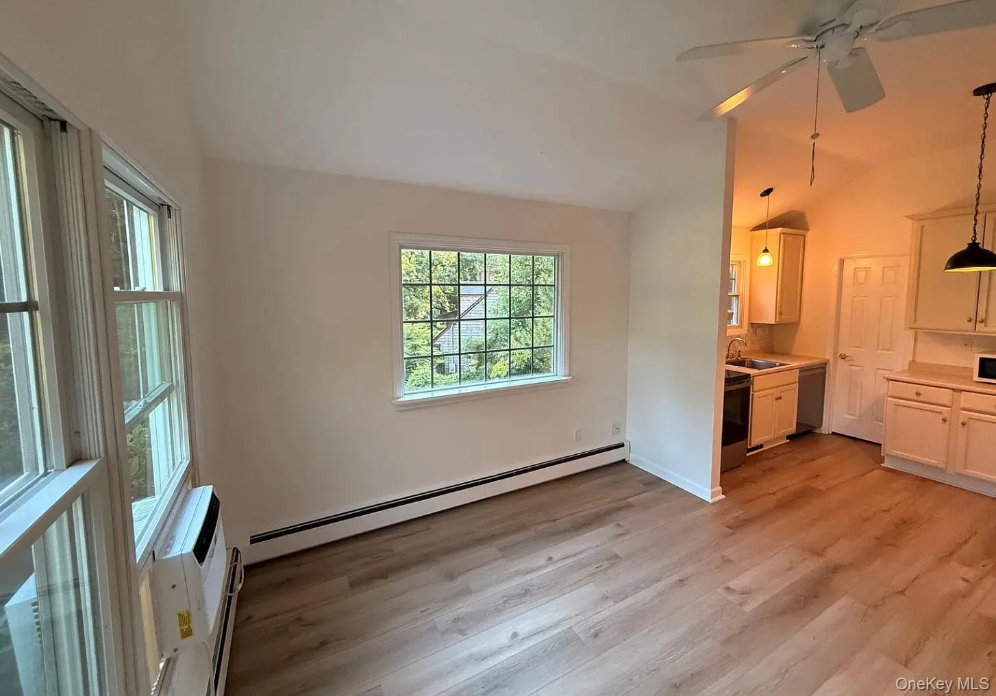 22 William Penn Drive, Brookhaven, NY, 1 Bedroom Bedrooms, 3 Rooms Rooms,1 BathroomBathrooms,Residential Lease,For Rent,William Penn,0,1034611 22 William Penn Drive, Brookhaven, NY, 1 Bedroom Bedrooms, 3 Rooms Rooms,1 BathroomBathrooms,Residential Lease,For Rent,William Penn,0,1034611