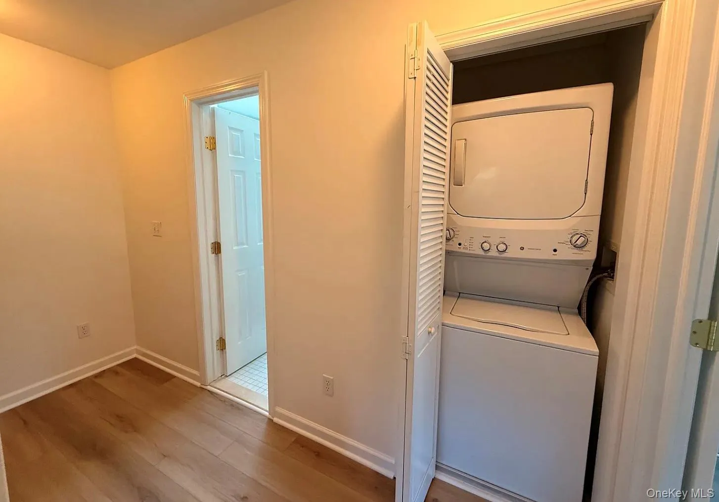 22 William Penn Drive, Brookhaven, NY, 1 Bedroom Bedrooms, 3 Rooms Rooms,1 BathroomBathrooms,Residential Lease,For Rent,William Penn,0,1034611 22 William Penn Drive, Brookhaven, NY, 1 Bedroom Bedrooms, 3 Rooms Rooms,1 BathroomBathrooms,Residential Lease,For Rent,William Penn,0,1034611