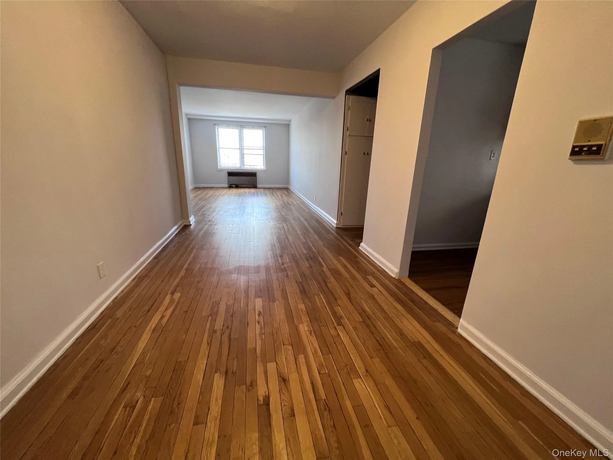 2080 Barnes Avenue, New York, NY, 2 Bedrooms Bedrooms, 5 Rooms Rooms,1 BathroomBathrooms,Residential,For Rent,Barnes,0,1034613 2080 Barnes Avenue, New York, NY, 2 Bedrooms Bedrooms, 5 Rooms Rooms,1 BathroomBathrooms,Residential,For Rent,Barnes,0,1034613