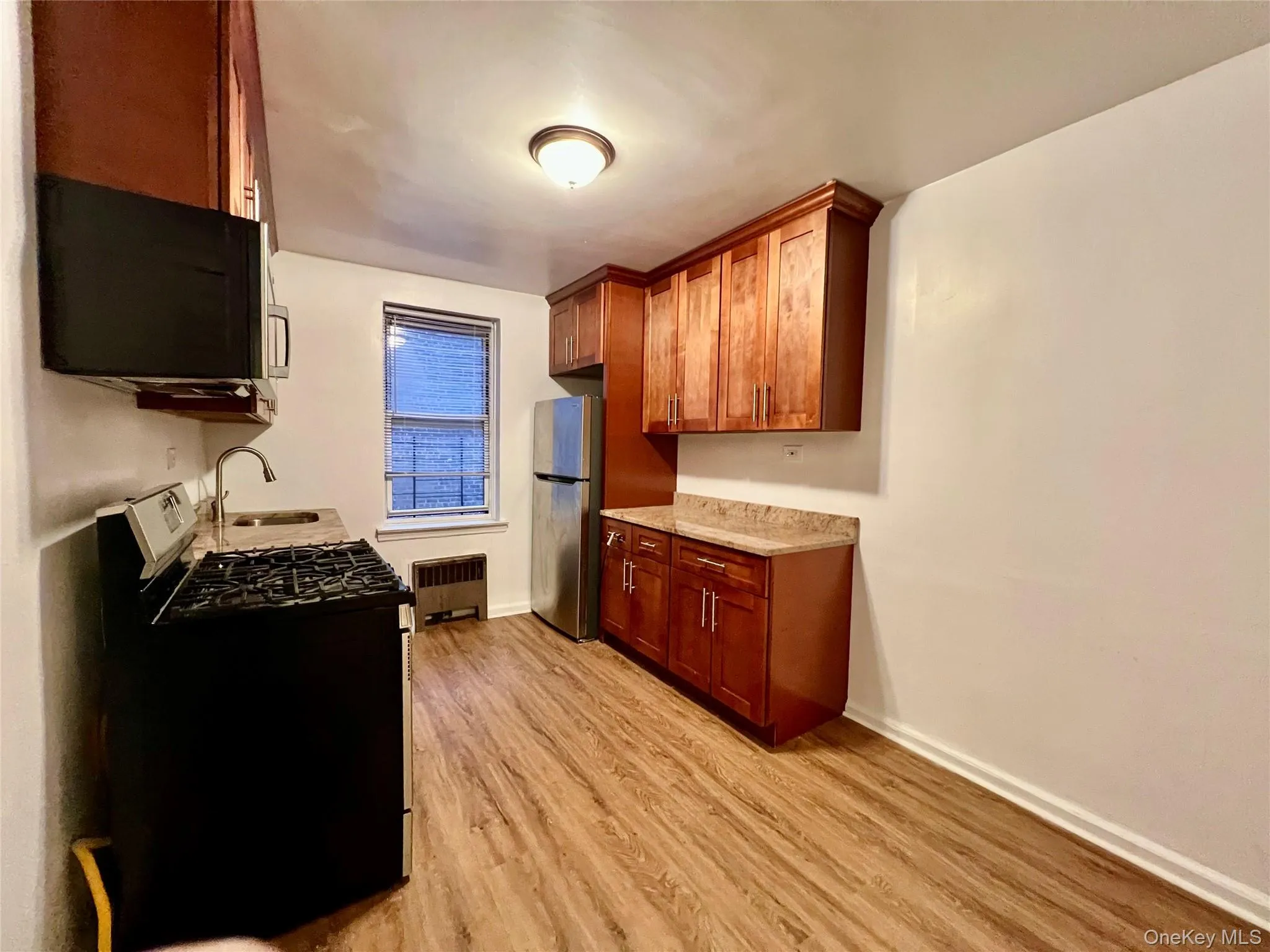 2080 Barnes Avenue, New York, NY, 2 Bedrooms Bedrooms, 5 Rooms Rooms,1 BathroomBathrooms,Residential,For Rent,Barnes,0,1034613 2080 Barnes Avenue, New York, NY, 2 Bedrooms Bedrooms, 5 Rooms Rooms,1 BathroomBathrooms,Residential,For Rent,Barnes,0,1034613