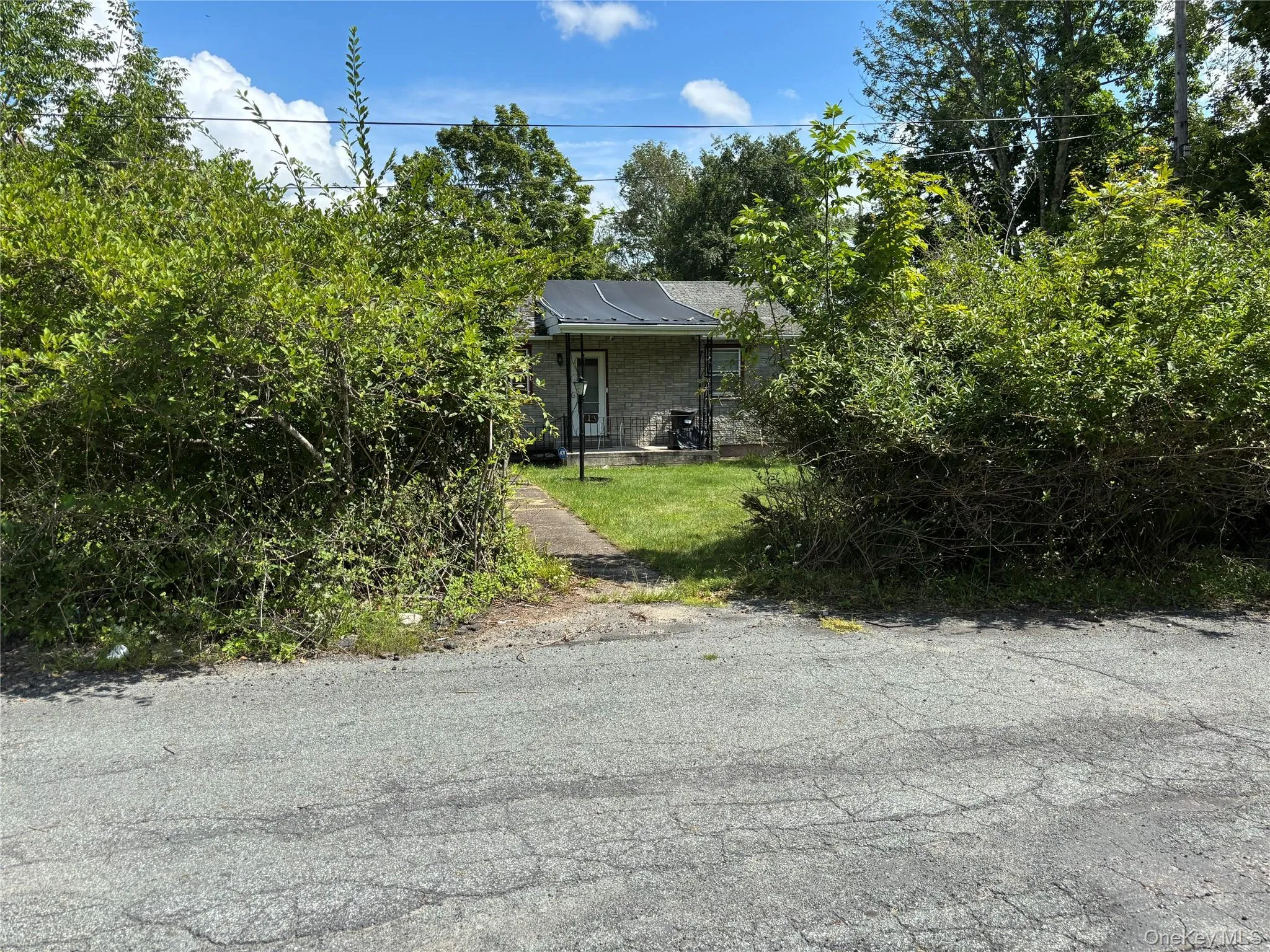 13 park Lane, Fallsburg, NY, 2 Bedrooms Bedrooms, 6 Rooms Rooms,1 BathroomBathrooms,Residential,For Rent,park,0,1034616 13 park Lane, Fallsburg, NY, 2 Bedrooms Bedrooms, 6 Rooms Rooms,1 BathroomBathrooms,Residential,For Rent,park,0,1034616
