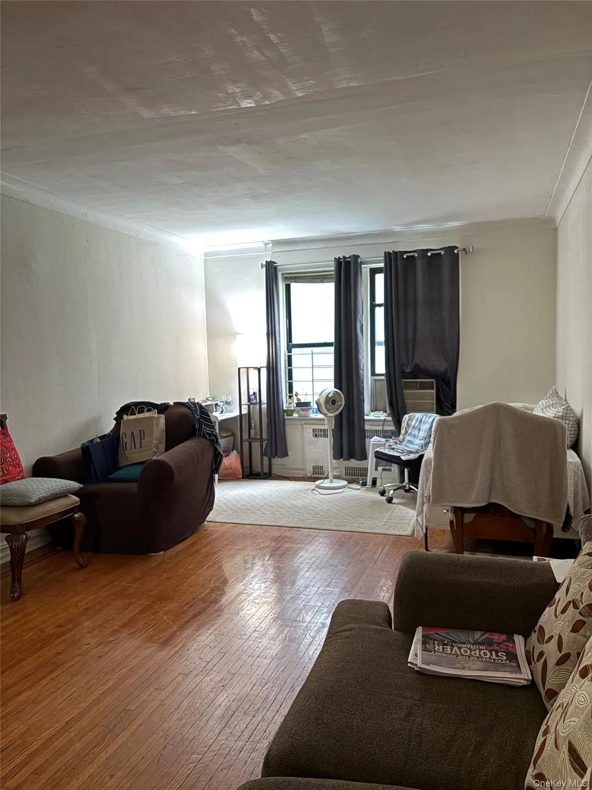 35-35 75th Street, New York, NY, 1 Bedroom Bedrooms, 4 Rooms Rooms,1 BathroomBathrooms,Residential,For Rent,75th,0,1034624 35-35 75th Street, New York, NY, 1 Bedroom Bedrooms, 4 Rooms Rooms,1 BathroomBathrooms,Residential,For Rent,75th,0,1034624