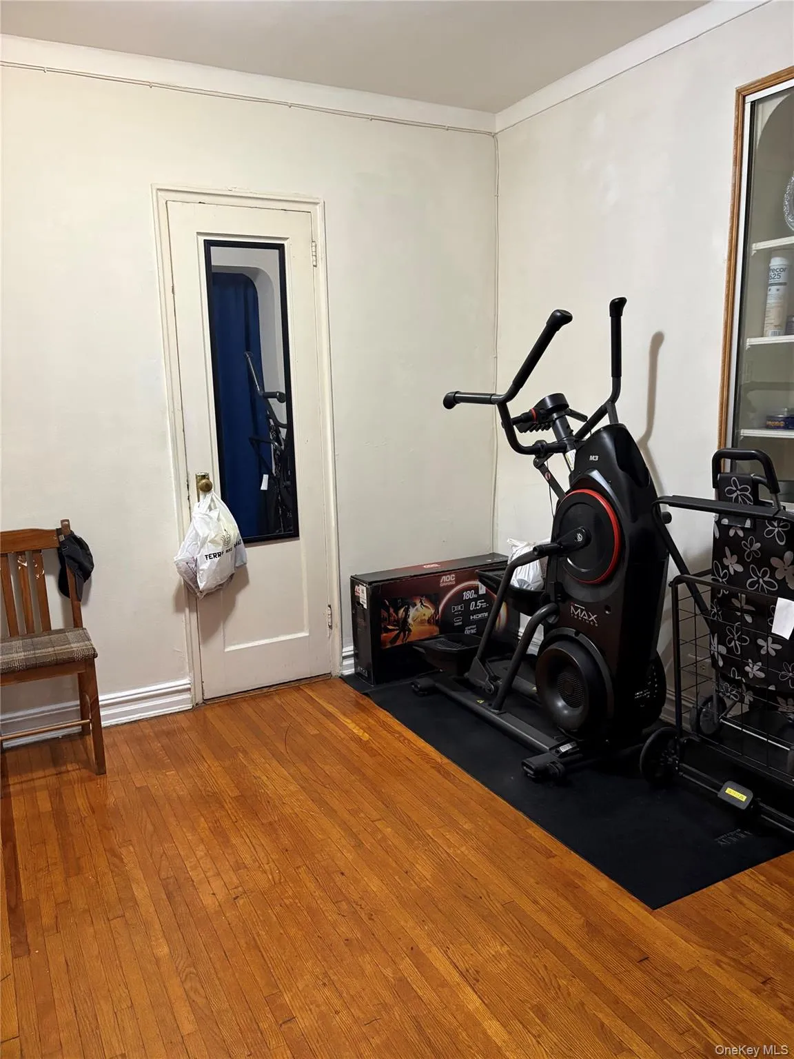35-35 75th Street, New York, NY, 1 Bedroom Bedrooms, 4 Rooms Rooms,1 BathroomBathrooms,Residential,For Rent,75th,0,1034624 35-35 75th Street, New York, NY, 1 Bedroom Bedrooms, 4 Rooms Rooms,1 BathroomBathrooms,Residential,For Rent,75th,0,1034624