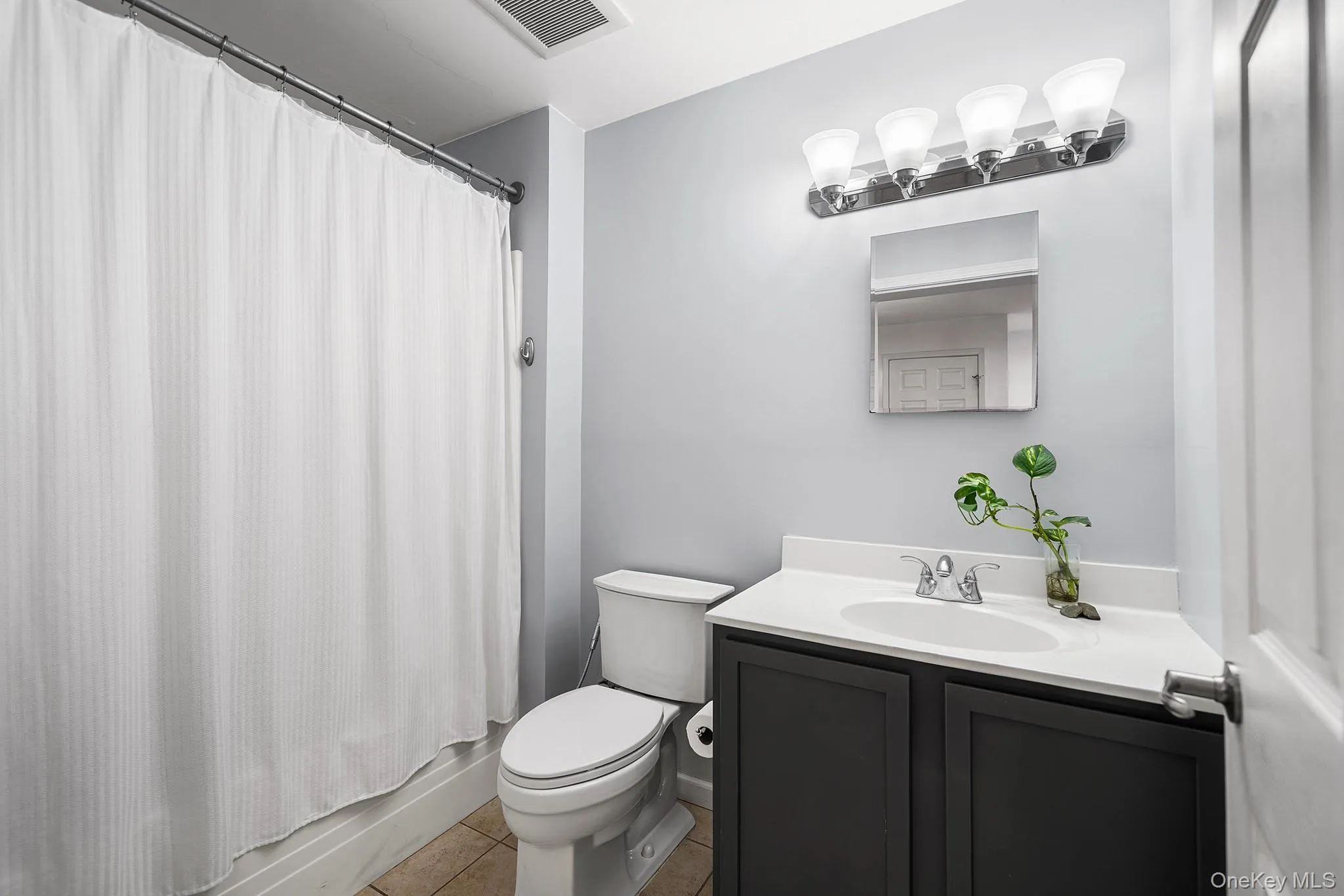 5 Minerva Place, White Plains, NY, 2 Bedrooms Bedrooms, 4 Rooms Rooms,1 BathroomBathrooms,Residential,For Rent,Minerva,0,1034626 5 Minerva Place, White Plains, NY, 2 Bedrooms Bedrooms, 4 Rooms Rooms,1 BathroomBathrooms,Residential,For Rent,Minerva,0,1034626