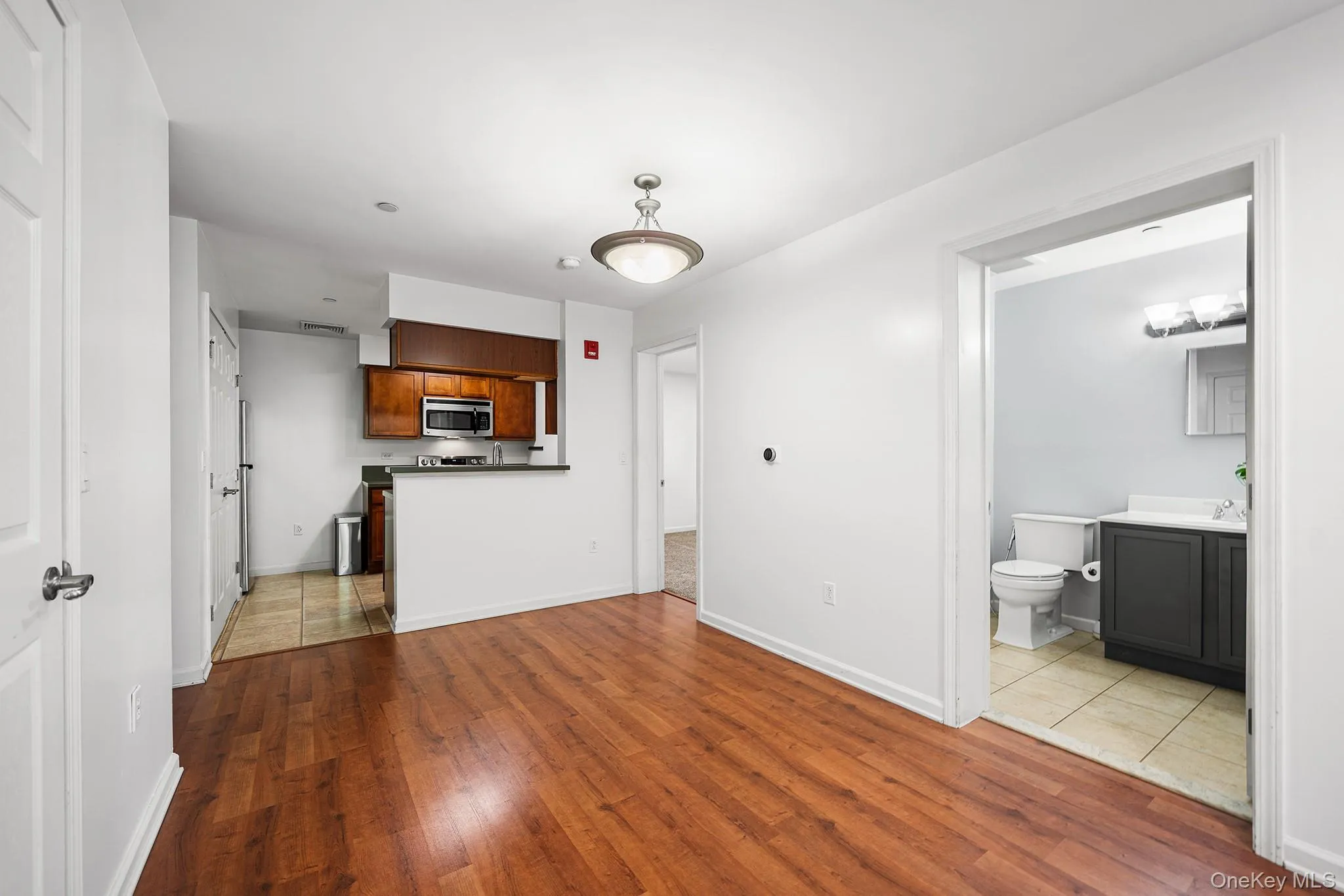5 Minerva Place, White Plains, NY, 2 Bedrooms Bedrooms, 4 Rooms Rooms,1 BathroomBathrooms,Residential,For Rent,Minerva,0,1034626 5 Minerva Place, White Plains, NY, 2 Bedrooms Bedrooms, 4 Rooms Rooms,1 BathroomBathrooms,Residential,For Rent,Minerva,0,1034626