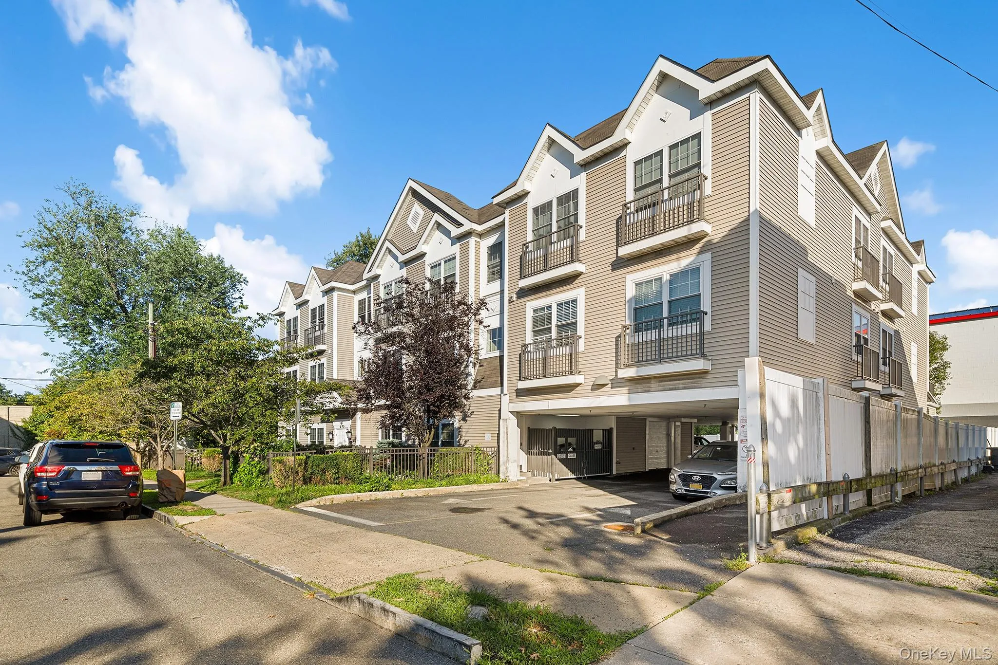 5 Minerva Place, White Plains, NY, 2 Bedrooms Bedrooms, 4 Rooms Rooms,1 BathroomBathrooms,Residential,For Rent,Minerva,0,1034626 5 Minerva Place, White Plains, NY, 2 Bedrooms Bedrooms, 4 Rooms Rooms,1 BathroomBathrooms,Residential,For Rent,Minerva,0,1034626