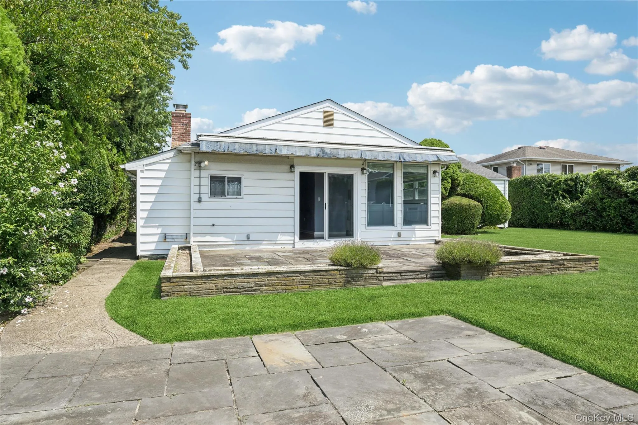 279 Shore Drive, Oyster Bay, NY, 4 Bedrooms Bedrooms, 9 Rooms Rooms,3 BathroomsBathrooms,Residential,For Rent,Shore,0,1034630 279 Shore Drive, Oyster Bay, NY, 4 Bedrooms Bedrooms, 9 Rooms Rooms,3 BathroomsBathrooms,Residential,For Rent,Shore,0,1034630