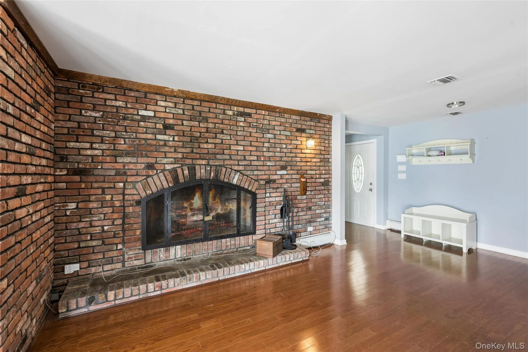 279 Shore Drive, Oyster Bay, NY, 4 Bedrooms Bedrooms, 9 Rooms Rooms,3 BathroomsBathrooms,Residential,For Rent,Shore,0,1034630 279 Shore Drive, Oyster Bay, NY, 4 Bedrooms Bedrooms, 9 Rooms Rooms,3 BathroomsBathrooms,Residential,For Rent,Shore,0,1034630