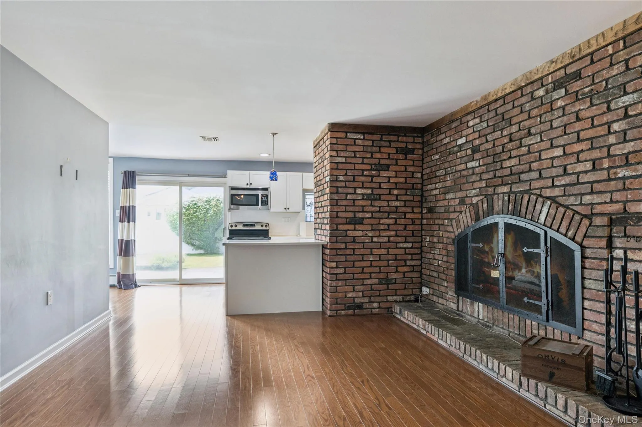 279 Shore Drive, Oyster Bay, NY, 4 Bedrooms Bedrooms, 9 Rooms Rooms,3 BathroomsBathrooms,Residential,For Rent,Shore,0,1034630 279 Shore Drive, Oyster Bay, NY, 4 Bedrooms Bedrooms, 9 Rooms Rooms,3 BathroomsBathrooms,Residential,For Rent,Shore,0,1034630