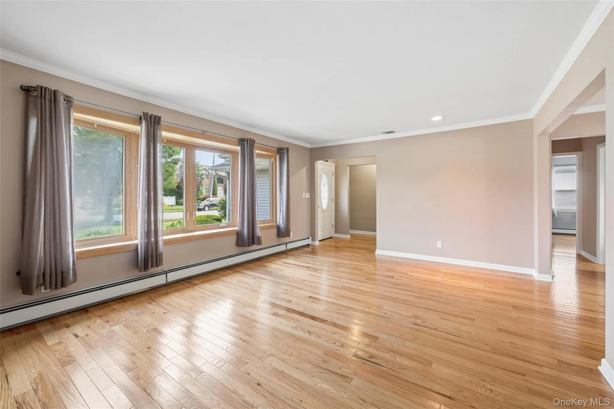 279 Shore Drive, Oyster Bay, NY, 4 Bedrooms Bedrooms, 9 Rooms Rooms,3 BathroomsBathrooms,Residential,For Rent,Shore,0,1034630 279 Shore Drive, Oyster Bay, NY, 4 Bedrooms Bedrooms, 9 Rooms Rooms,3 BathroomsBathrooms,Residential,For Rent,Shore,0,1034630
