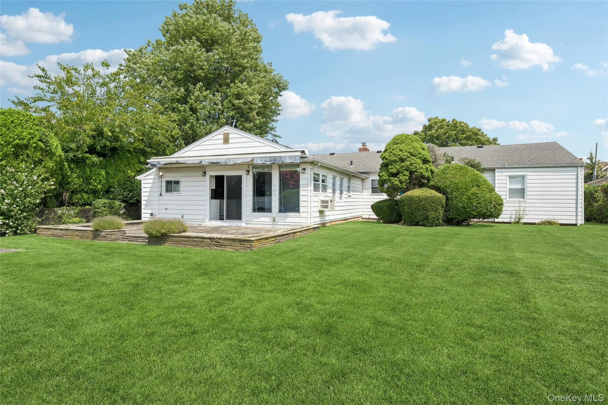 279 Shore Drive, Oyster Bay, NY, 4 Bedrooms Bedrooms, 9 Rooms Rooms,3 BathroomsBathrooms,Residential,For Rent,Shore,0,1034630 279 Shore Drive, Oyster Bay, NY, 4 Bedrooms Bedrooms, 9 Rooms Rooms,3 BathroomsBathrooms,Residential,For Rent,Shore,0,1034630
