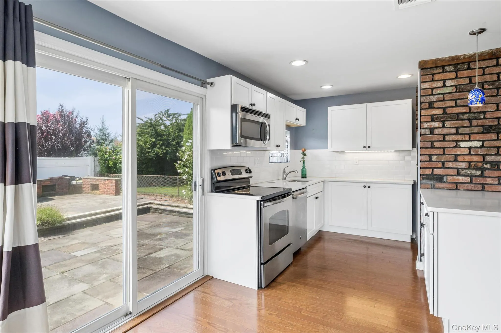 279 Shore Drive, Oyster Bay, NY, 4 Bedrooms Bedrooms, 9 Rooms Rooms,3 BathroomsBathrooms,Residential,For Rent,Shore,0,1034630 279 Shore Drive, Oyster Bay, NY, 4 Bedrooms Bedrooms, 9 Rooms Rooms,3 BathroomsBathrooms,Residential,For Rent,Shore,0,1034630