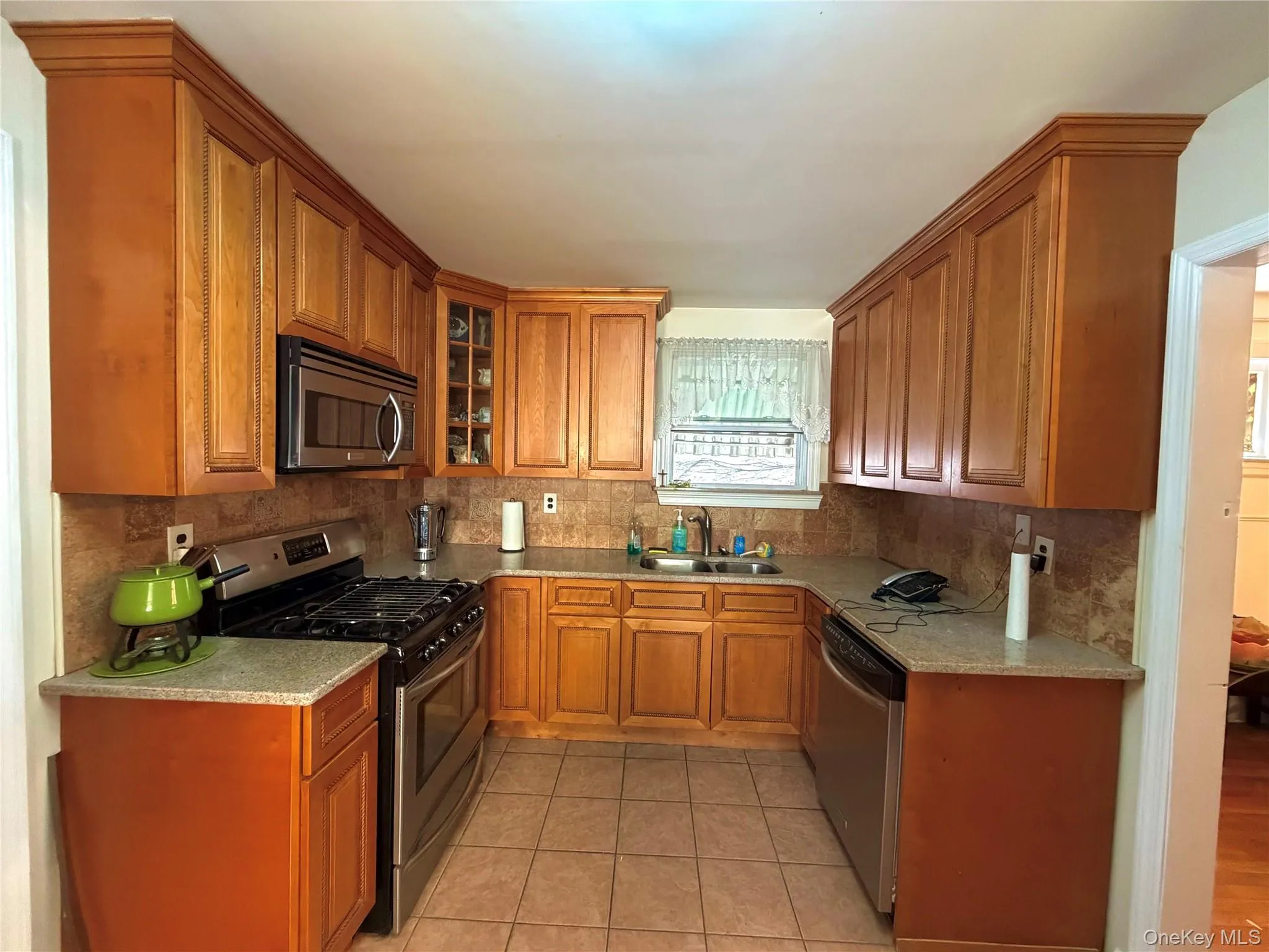 59-41 161st Street, New York, NY, 4 Bedrooms Bedrooms, 12 Rooms Rooms,2 BathroomsBathrooms,Residential,For Rent,161st,0,1034634 59-41 161st Street, New York, NY, 4 Bedrooms Bedrooms, 12 Rooms Rooms,2 BathroomsBathrooms,Residential,For Rent,161st,0,1034634