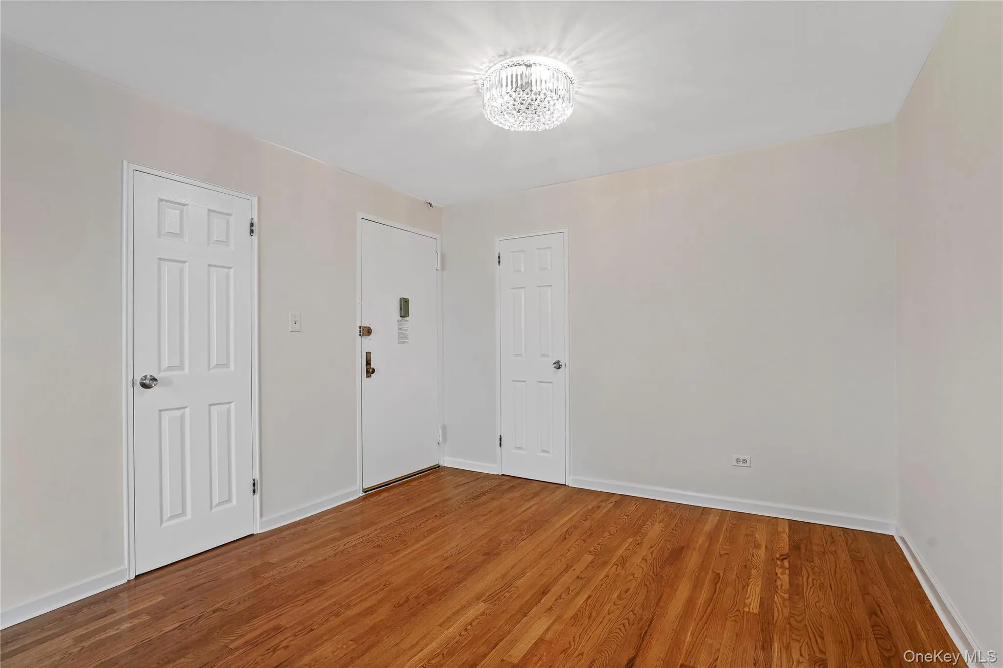 84-10 153rd Avenue, New York, NY, 2 Bedrooms Bedrooms, 5 Rooms Rooms,2 BathroomsBathrooms,Residential,For Rent,153rd,0,1034638 84-10 153rd Avenue, New York, NY, 2 Bedrooms Bedrooms, 5 Rooms Rooms,2 BathroomsBathrooms,Residential,For Rent,153rd,0,1034638
