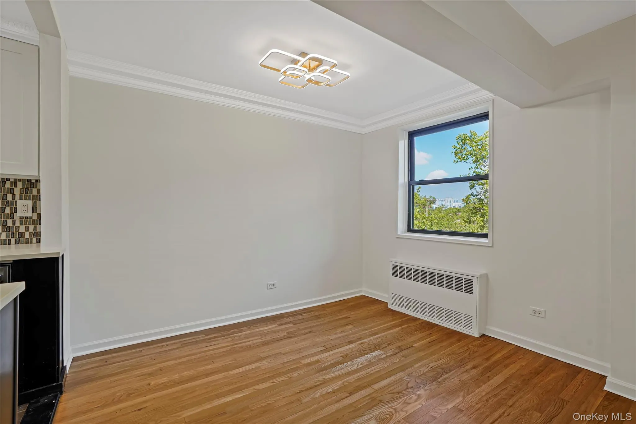 84-10 153rd Avenue, New York, NY, 2 Bedrooms Bedrooms, 5 Rooms Rooms,2 BathroomsBathrooms,Residential,For Rent,153rd,0,1034638 84-10 153rd Avenue, New York, NY, 2 Bedrooms Bedrooms, 5 Rooms Rooms,2 BathroomsBathrooms,Residential,For Rent,153rd,0,1034638