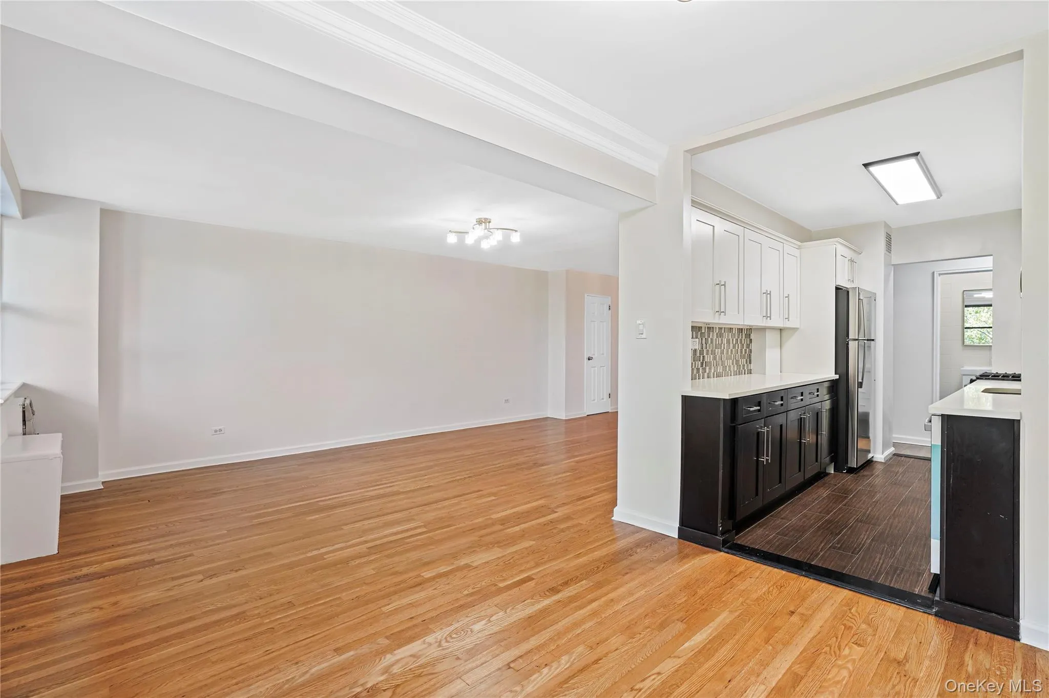 84-10 153rd Avenue, New York, NY, 2 Bedrooms Bedrooms, 5 Rooms Rooms,2 BathroomsBathrooms,Residential,For Rent,153rd,0,1034638 84-10 153rd Avenue, New York, NY, 2 Bedrooms Bedrooms, 5 Rooms Rooms,2 BathroomsBathrooms,Residential,For Rent,153rd,0,1034638