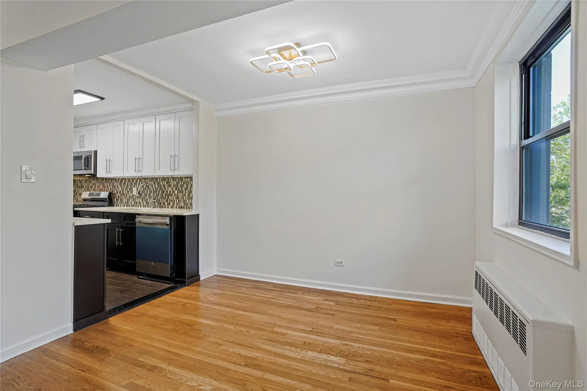 84-10 153rd Avenue, New York, NY, 2 Bedrooms Bedrooms, 5 Rooms Rooms,2 BathroomsBathrooms,Residential,For Rent,153rd,0,1034638 84-10 153rd Avenue, New York, NY, 2 Bedrooms Bedrooms, 5 Rooms Rooms,2 BathroomsBathrooms,Residential,For Rent,153rd,0,1034638
