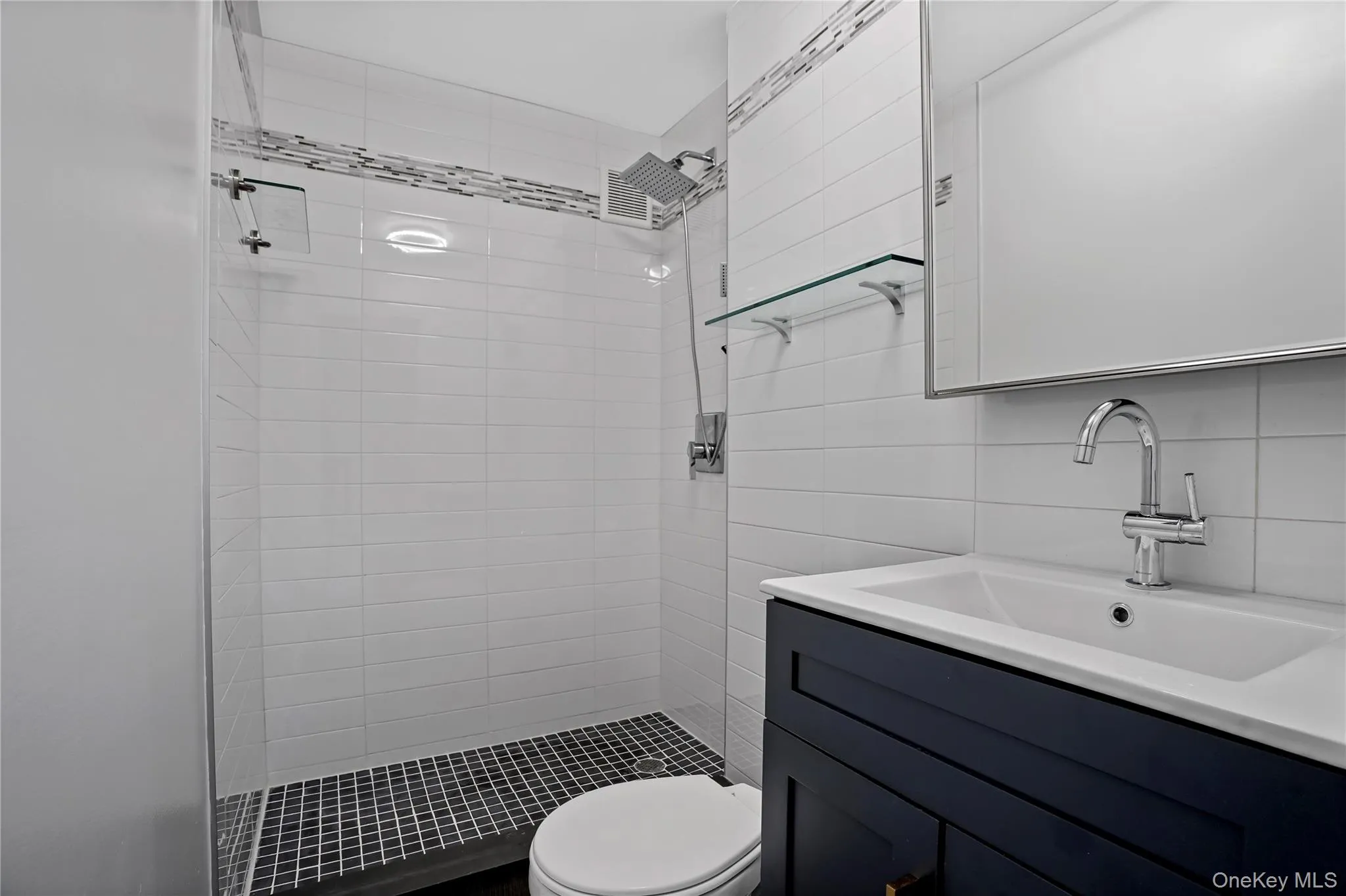84-10 153rd Avenue, New York, NY, 2 Bedrooms Bedrooms, 5 Rooms Rooms,2 BathroomsBathrooms,Residential,For Rent,153rd,0,1034638 84-10 153rd Avenue, New York, NY, 2 Bedrooms Bedrooms, 5 Rooms Rooms,2 BathroomsBathrooms,Residential,For Rent,153rd,0,1034638
