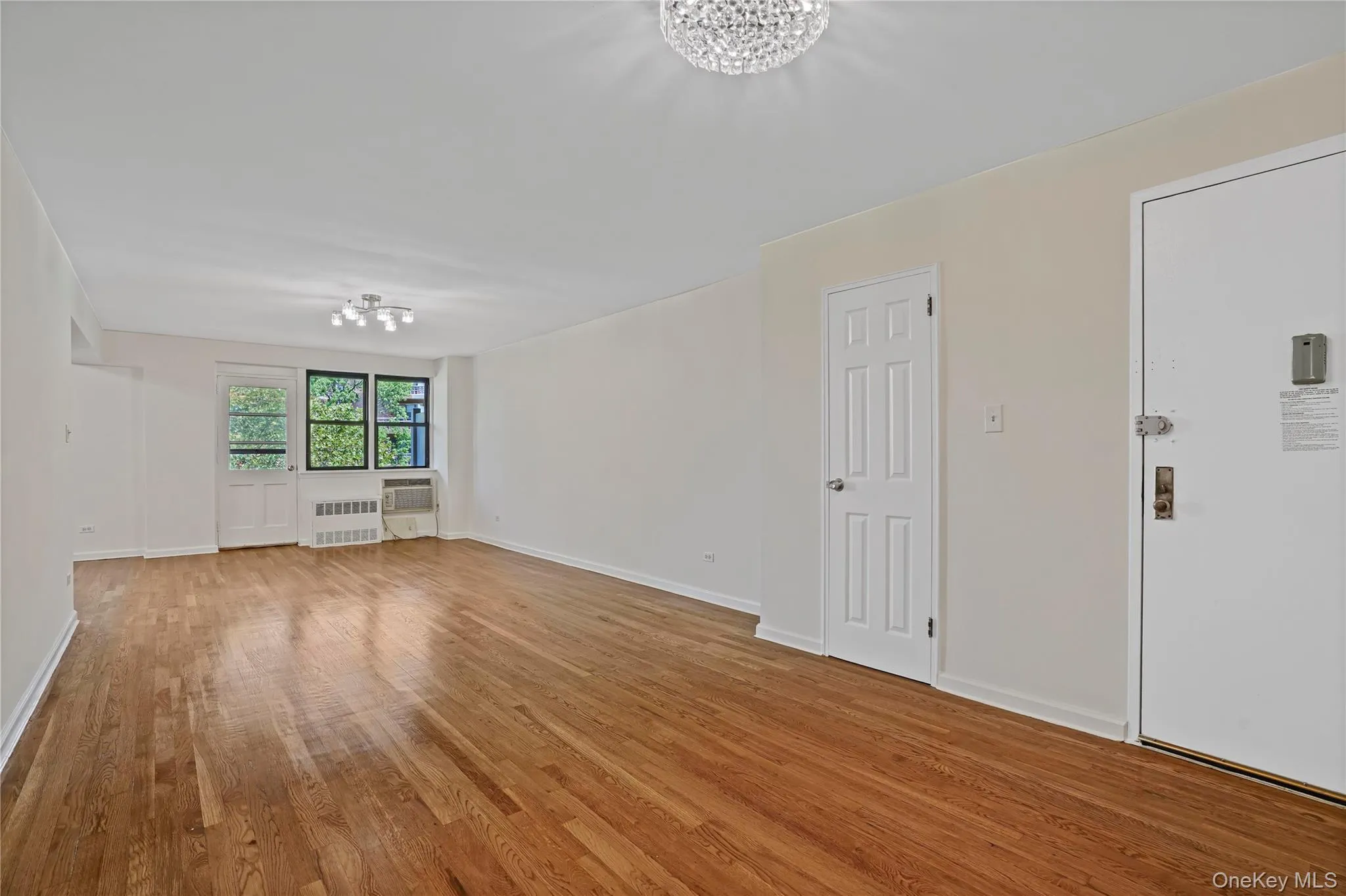84-10 153rd Avenue, New York, NY, 2 Bedrooms Bedrooms, 5 Rooms Rooms,2 BathroomsBathrooms,Residential,For Rent,153rd,0,1034638 84-10 153rd Avenue, New York, NY, 2 Bedrooms Bedrooms, 5 Rooms Rooms,2 BathroomsBathrooms,Residential,For Rent,153rd,0,1034638