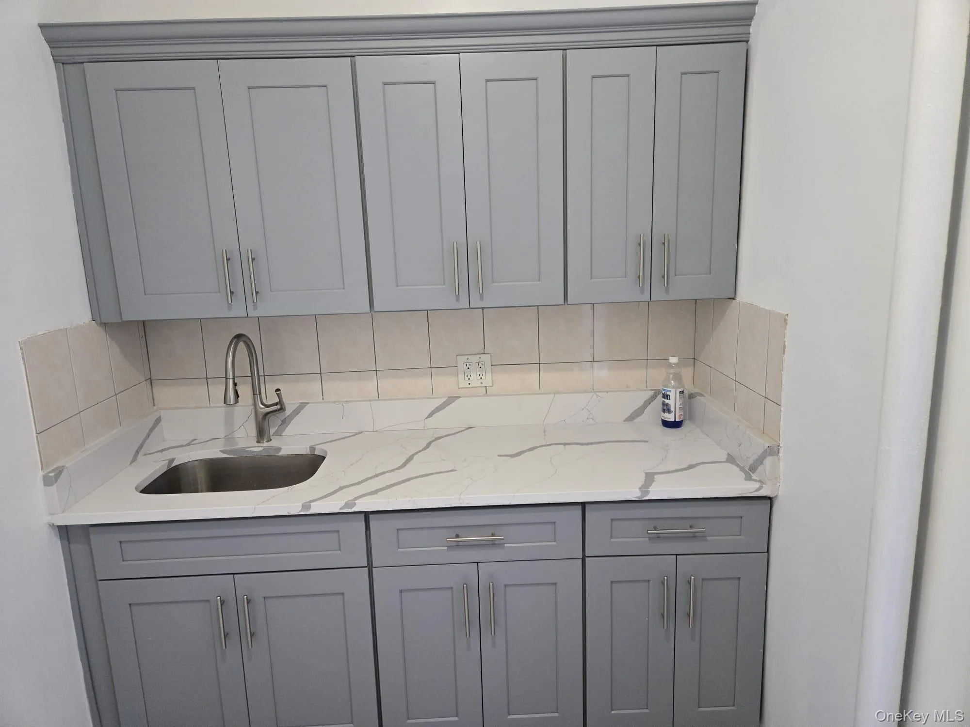 9752 75th Street, New York, NY, 1 Bedroom Bedrooms, 4 Rooms Rooms,1 BathroomBathrooms,Residential,For Rent,75th,0,1034639 9752 75th Street, New York, NY, 1 Bedroom Bedrooms, 4 Rooms Rooms,1 BathroomBathrooms,Residential,For Rent,75th,0,1034639