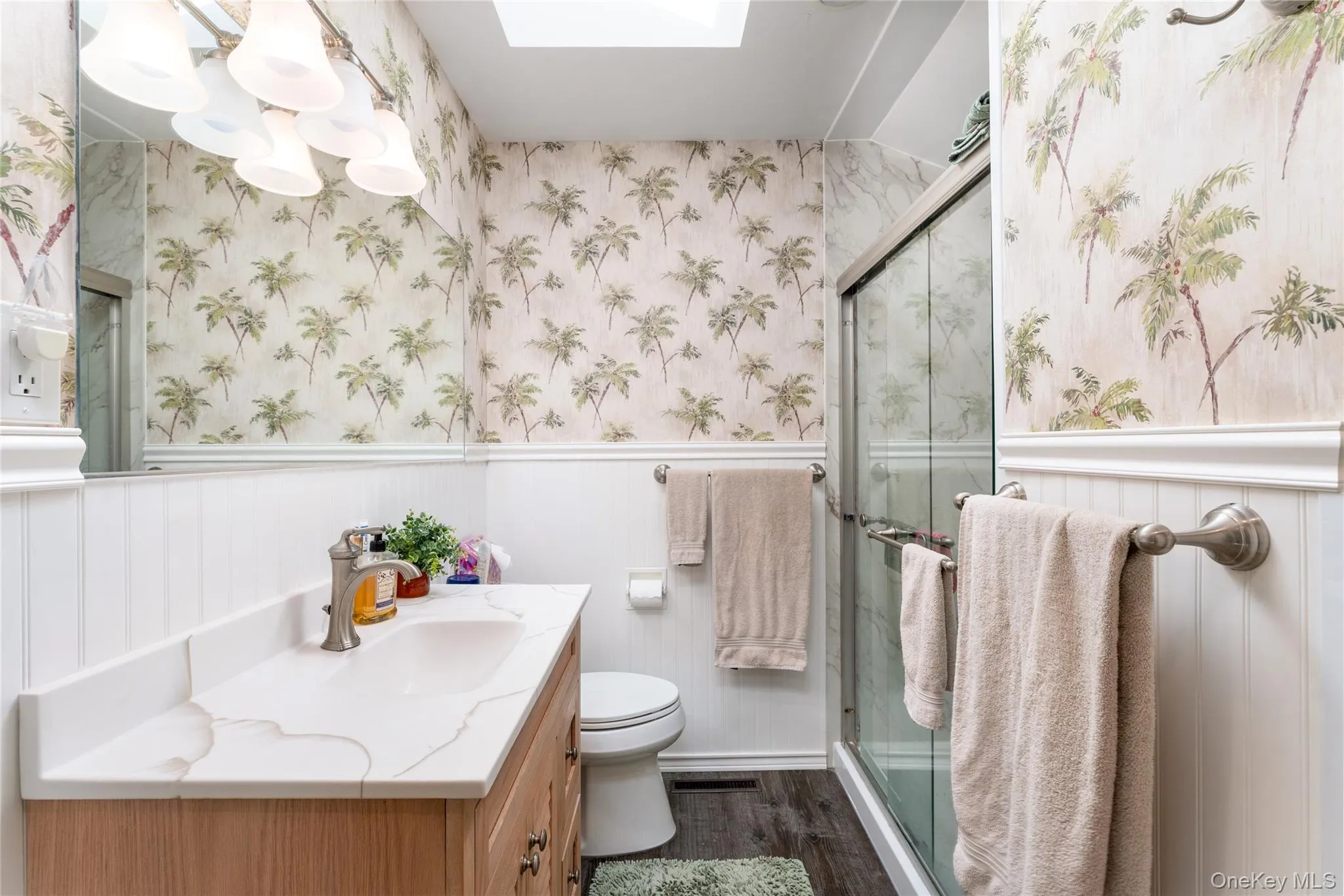 21 Bay Avenue, Southampton, NY, 4 Bedrooms Bedrooms, 8 Rooms Rooms,3 BathroomsBathrooms,Residential,For Rent,Bay,0,1034640 21 Bay Avenue, Southampton, NY, 4 Bedrooms Bedrooms, 8 Rooms Rooms,3 BathroomsBathrooms,Residential,For Rent,Bay,0,1034640