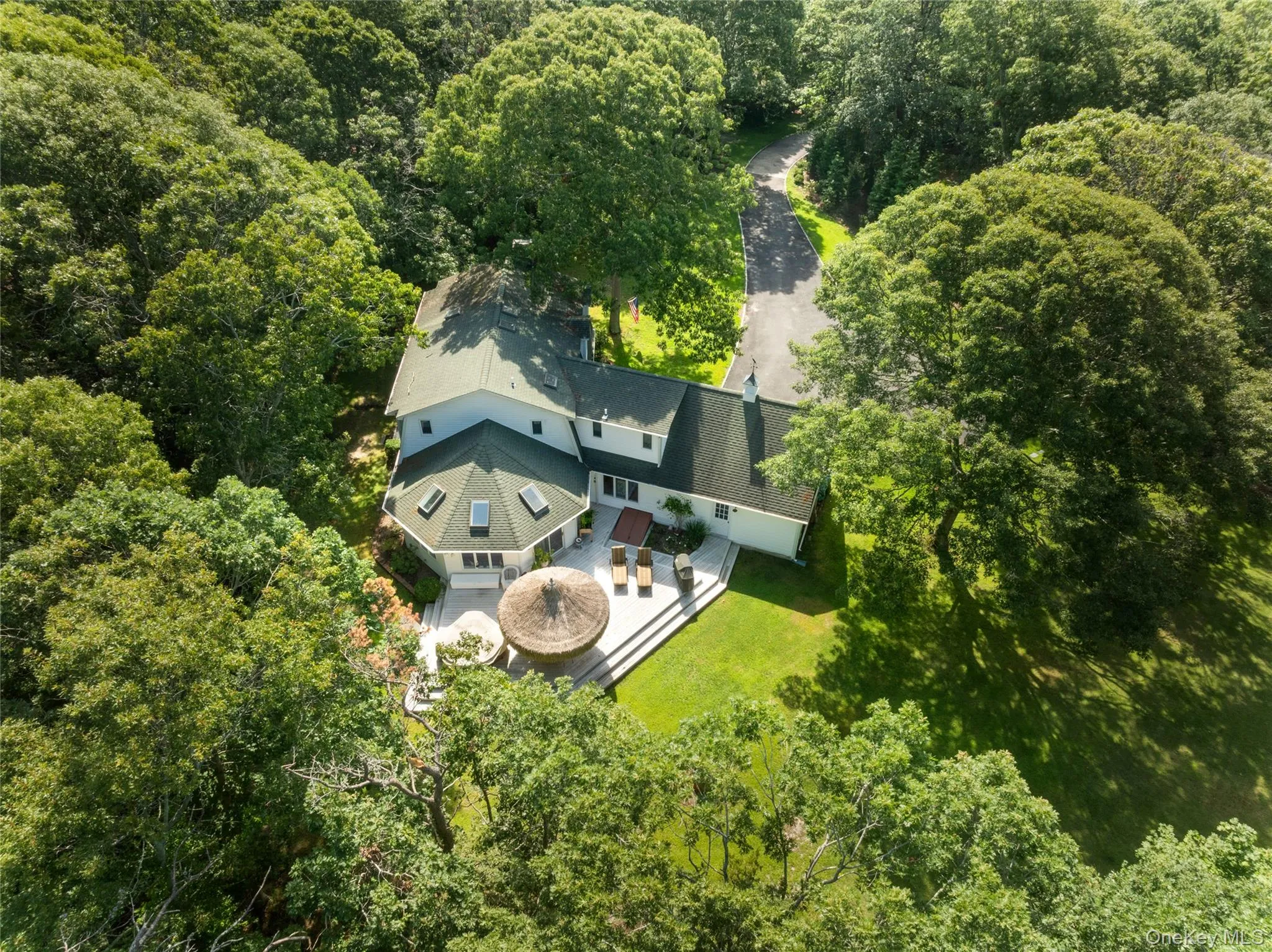 21 Bay Avenue, Southampton, NY, 4 Bedrooms Bedrooms, 8 Rooms Rooms,3 BathroomsBathrooms,Residential,For Rent,Bay,0,1034640 21 Bay Avenue, Southampton, NY, 4 Bedrooms Bedrooms, 8 Rooms Rooms,3 BathroomsBathrooms,Residential,For Rent,Bay,0,1034640
