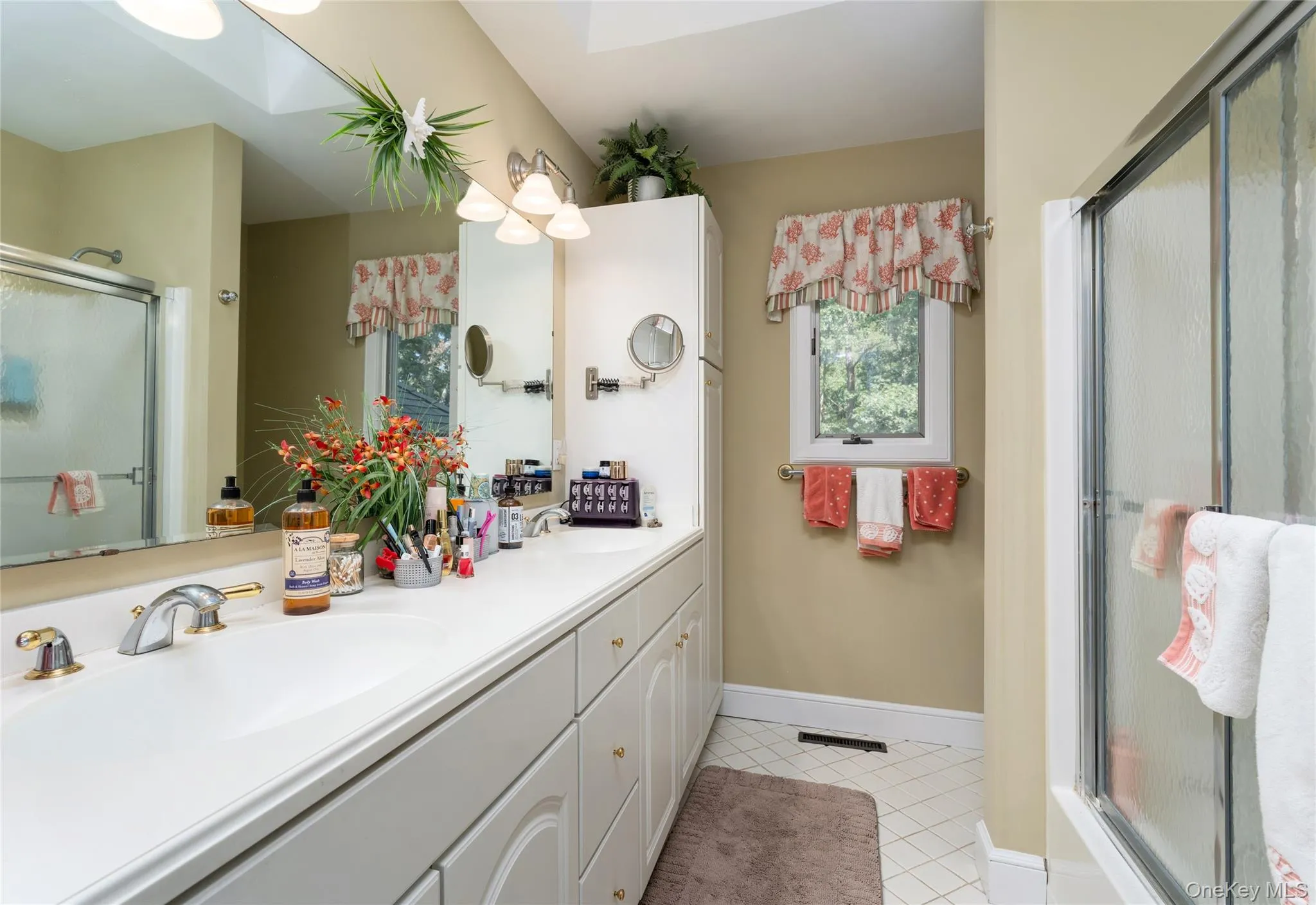 21 Bay Avenue, Southampton, NY, 4 Bedrooms Bedrooms, 8 Rooms Rooms,3 BathroomsBathrooms,Residential,For Rent,Bay,0,1034640 21 Bay Avenue, Southampton, NY, 4 Bedrooms Bedrooms, 8 Rooms Rooms,3 BathroomsBathrooms,Residential,For Rent,Bay,0,1034640