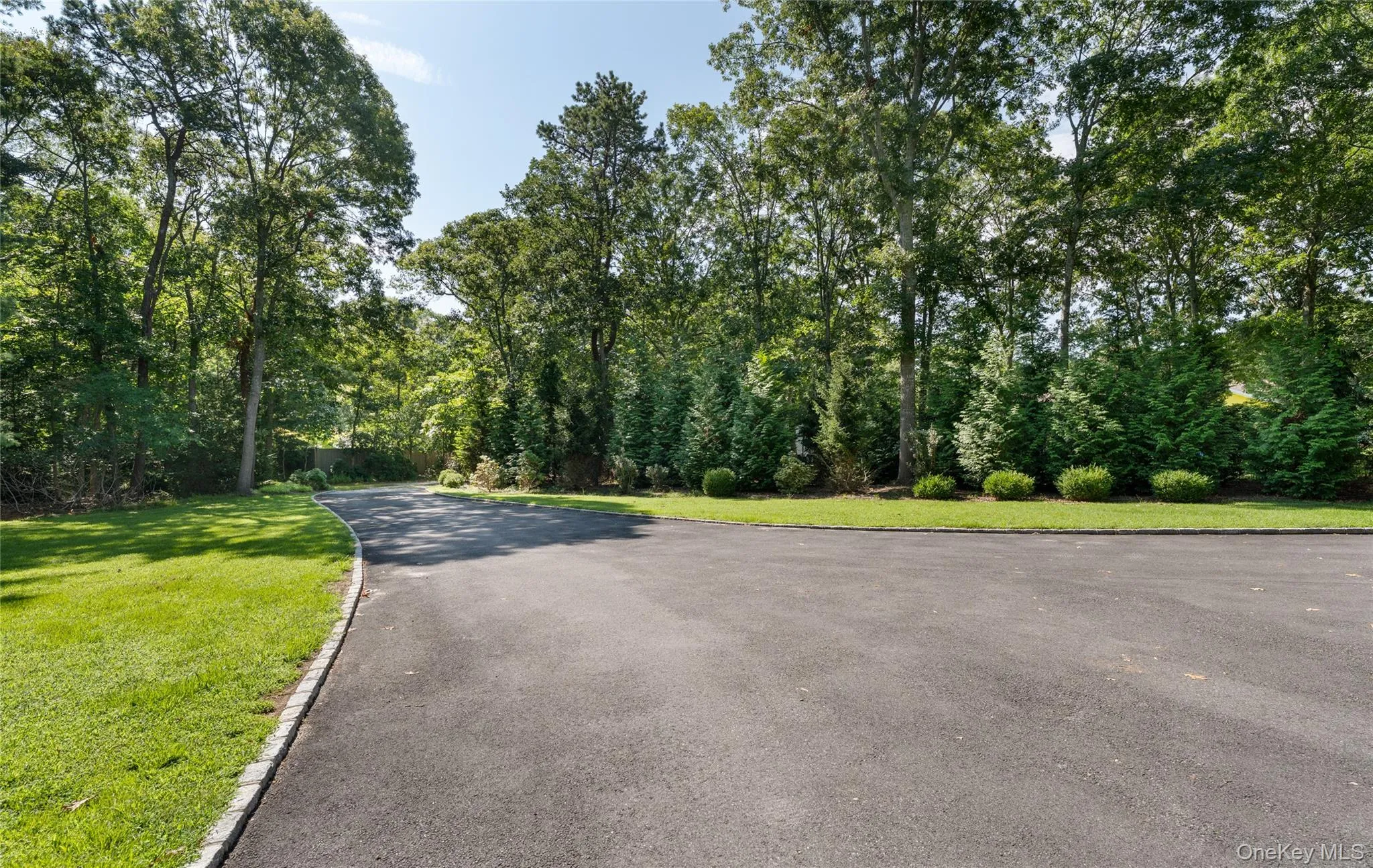 21 Bay Avenue, Southampton, NY, 4 Bedrooms Bedrooms, 8 Rooms Rooms,3 BathroomsBathrooms,Residential,For Rent,Bay,0,1034640 21 Bay Avenue, Southampton, NY, 4 Bedrooms Bedrooms, 8 Rooms Rooms,3 BathroomsBathrooms,Residential,For Rent,Bay,0,1034640
