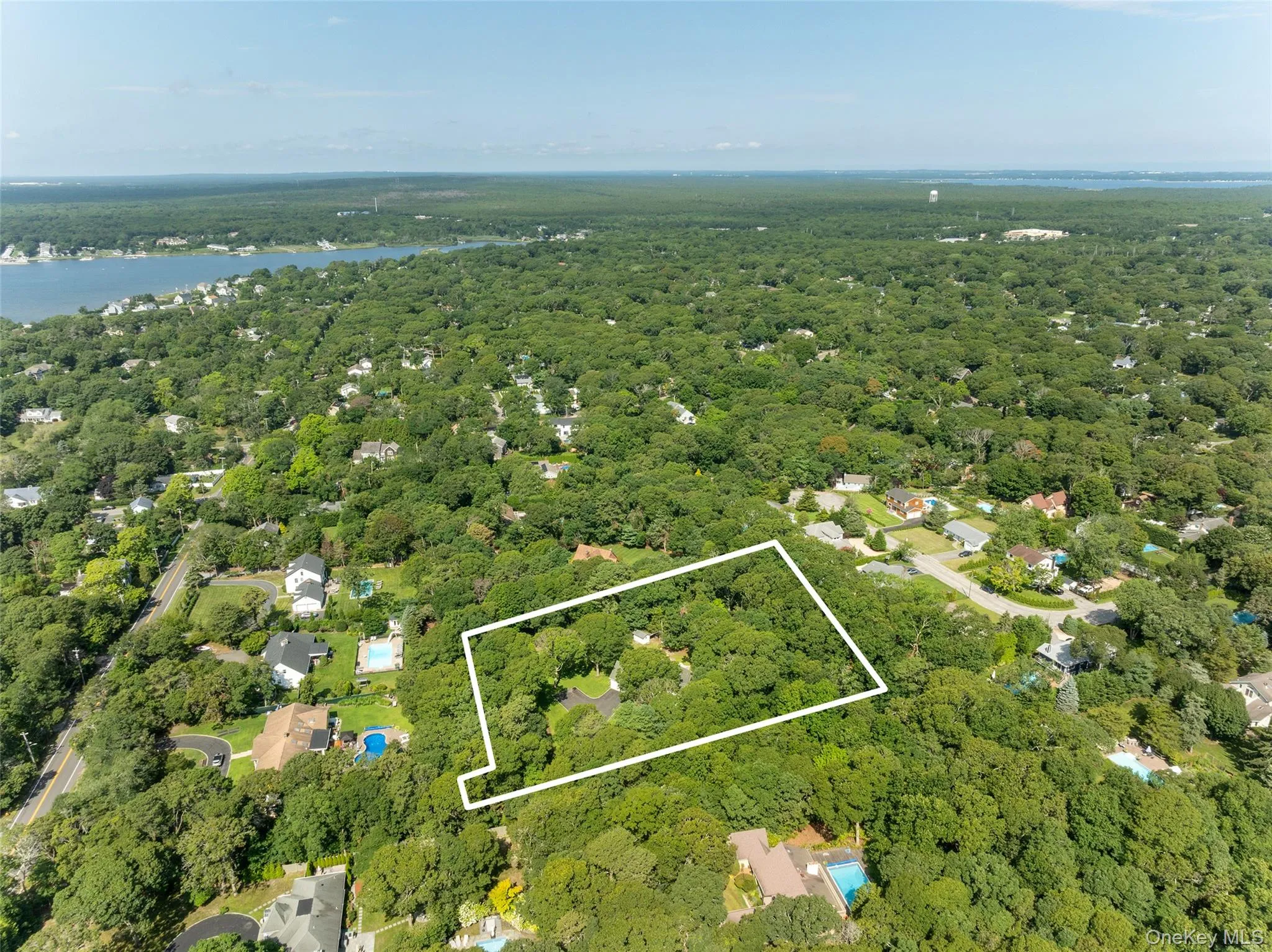 21 Bay Avenue, Southampton, NY, 4 Bedrooms Bedrooms, 8 Rooms Rooms,3 BathroomsBathrooms,Residential,For Rent,Bay,0,1034640 21 Bay Avenue, Southampton, NY, 4 Bedrooms Bedrooms, 8 Rooms Rooms,3 BathroomsBathrooms,Residential,For Rent,Bay,0,1034640