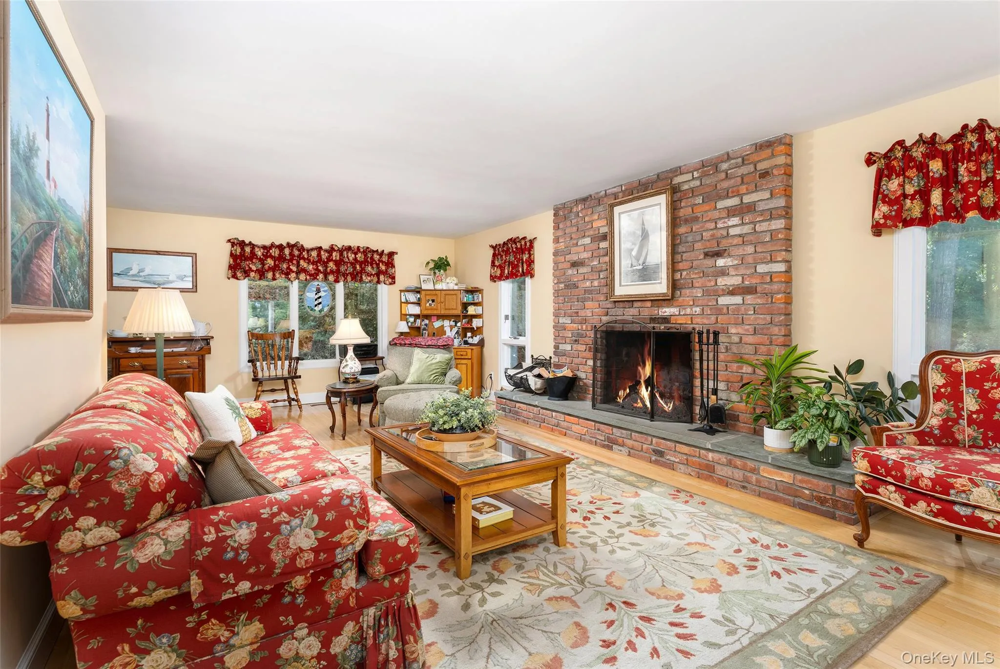21 Bay Avenue, Southampton, NY, 4 Bedrooms Bedrooms, 8 Rooms Rooms,3 BathroomsBathrooms,Residential,For Rent,Bay,0,1034640 21 Bay Avenue, Southampton, NY, 4 Bedrooms Bedrooms, 8 Rooms Rooms,3 BathroomsBathrooms,Residential,For Rent,Bay,0,1034640