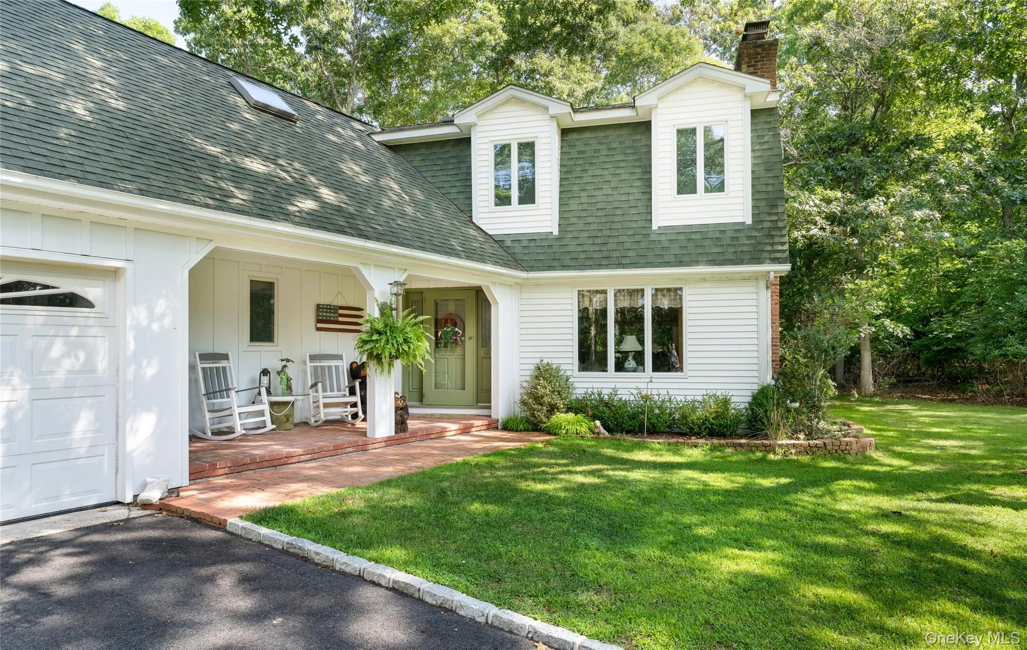 21 Bay Avenue, Southampton, NY, 4 Bedrooms Bedrooms, 8 Rooms Rooms,3 BathroomsBathrooms,Residential,For Rent,Bay,0,1034640 21 Bay Avenue, Southampton, NY, 4 Bedrooms Bedrooms, 8 Rooms Rooms,3 BathroomsBathrooms,Residential,For Rent,Bay,0,1034640