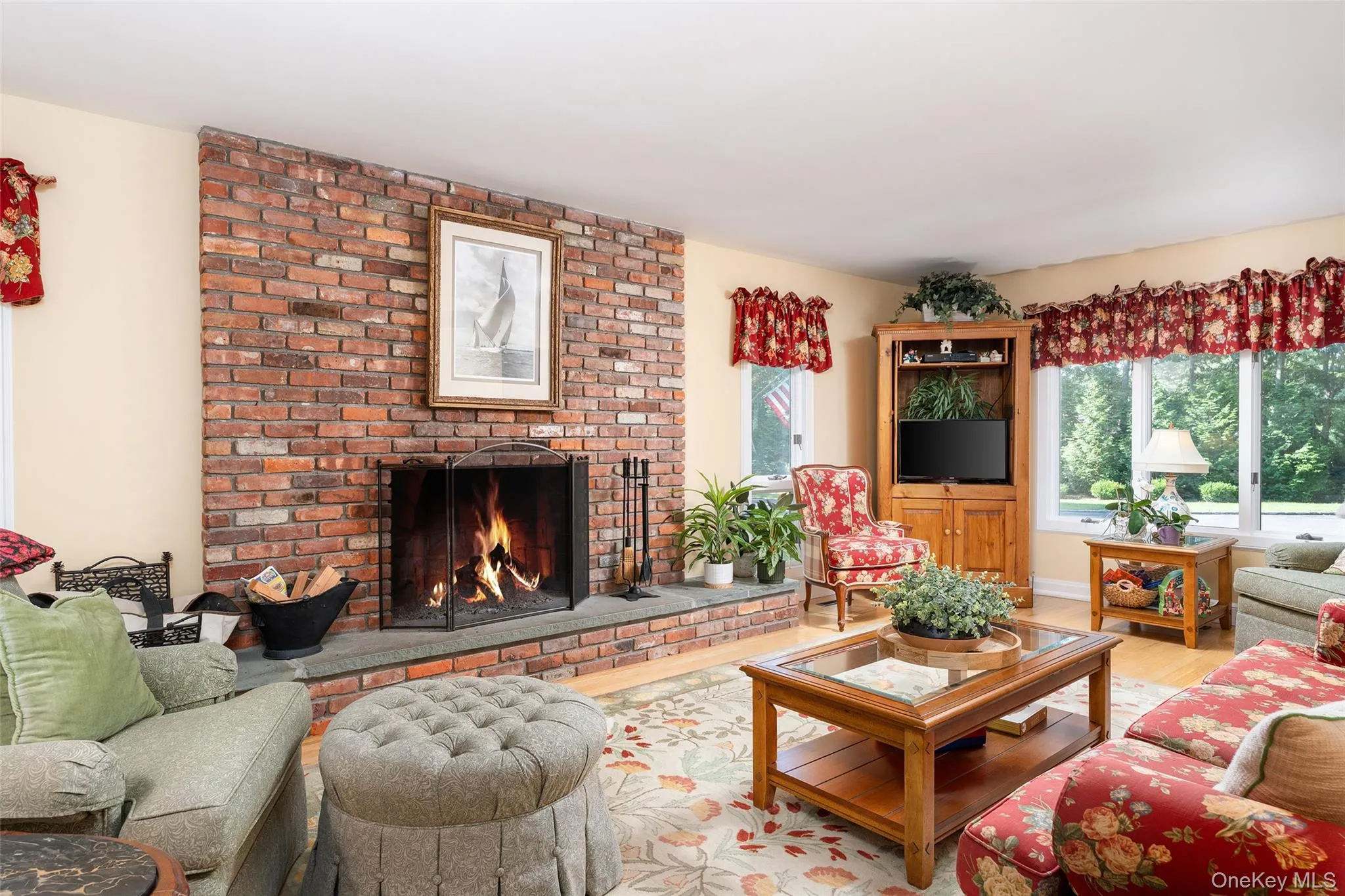 21 Bay Avenue, Southampton, NY, 4 Bedrooms Bedrooms, 8 Rooms Rooms,3 BathroomsBathrooms,Residential,For Rent,Bay,0,1034640 21 Bay Avenue, Southampton, NY, 4 Bedrooms Bedrooms, 8 Rooms Rooms,3 BathroomsBathrooms,Residential,For Rent,Bay,0,1034640