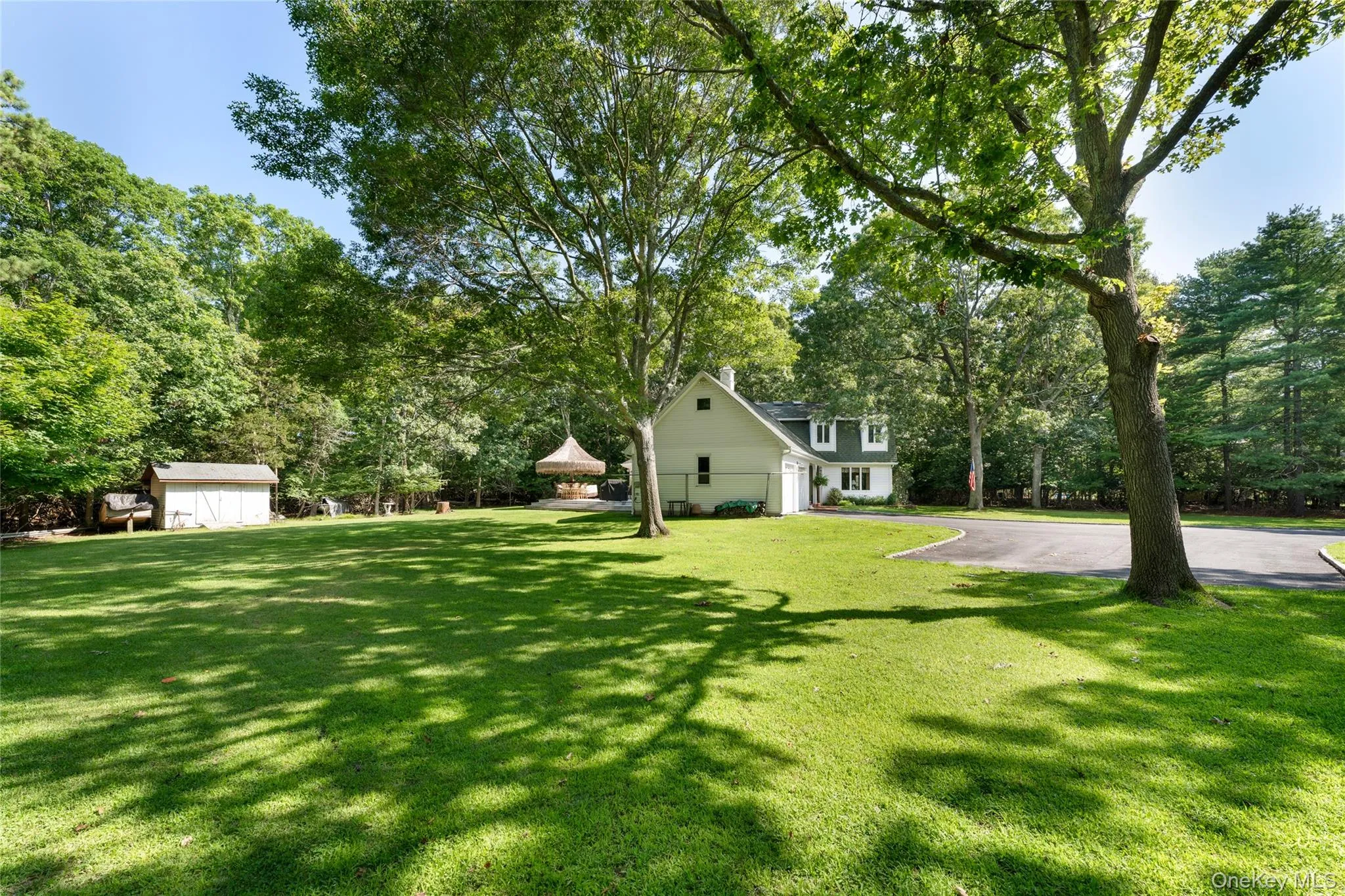 21 Bay Avenue, Southampton, NY, 4 Bedrooms Bedrooms, 8 Rooms Rooms,3 BathroomsBathrooms,Residential,For Rent,Bay,0,1034640 21 Bay Avenue, Southampton, NY, 4 Bedrooms Bedrooms, 8 Rooms Rooms,3 BathroomsBathrooms,Residential,For Rent,Bay,0,1034640