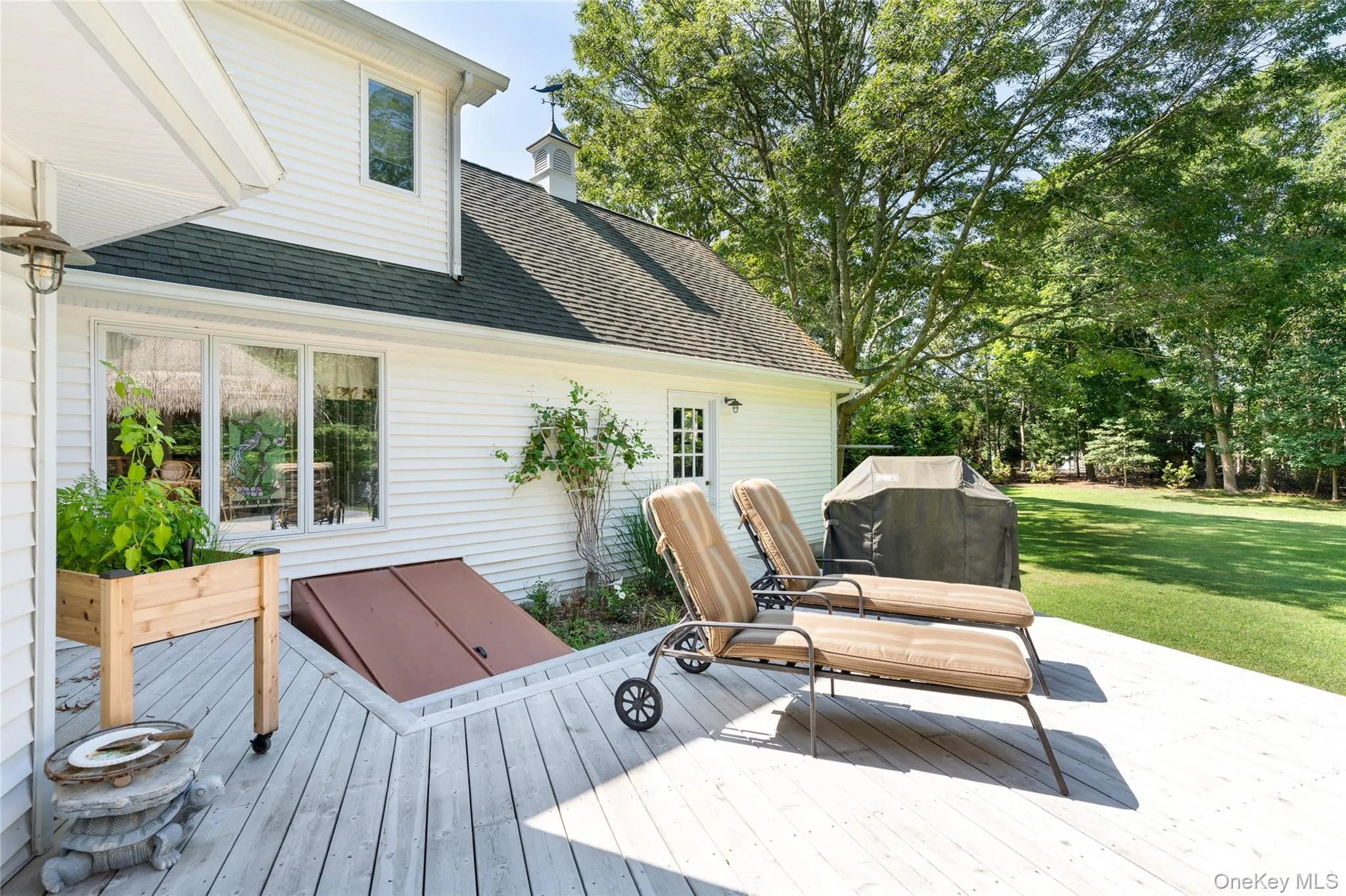 21 Bay Avenue, Southampton, NY, 4 Bedrooms Bedrooms, 8 Rooms Rooms,3 BathroomsBathrooms,Residential,For Rent,Bay,0,1034640 21 Bay Avenue, Southampton, NY, 4 Bedrooms Bedrooms, 8 Rooms Rooms,3 BathroomsBathrooms,Residential,For Rent,Bay,0,1034640