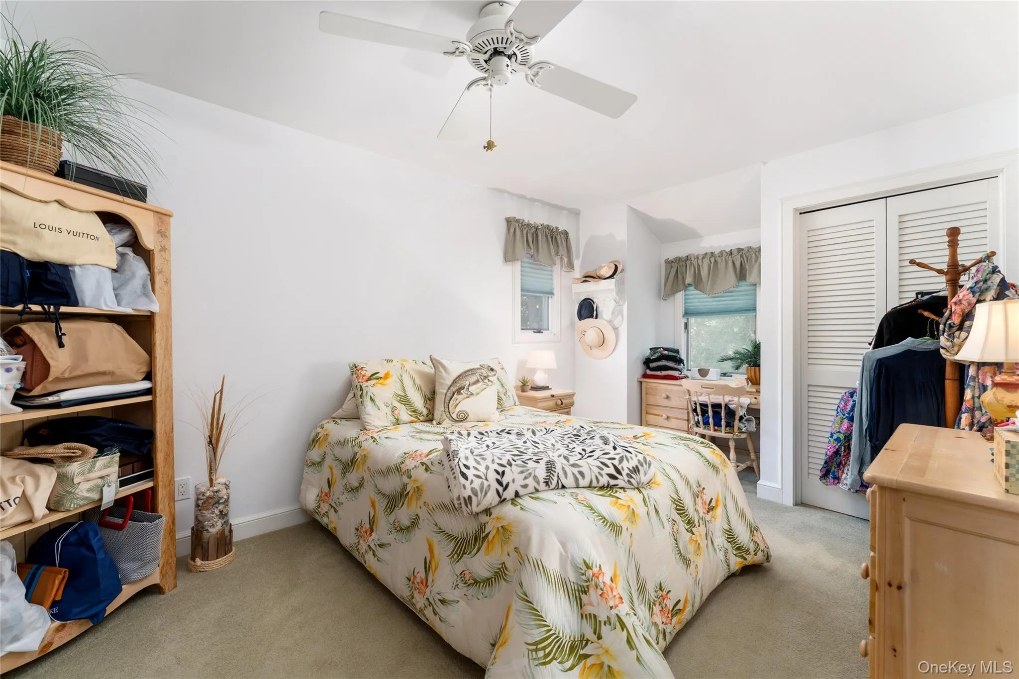 21 Bay Avenue, Southampton, NY, 4 Bedrooms Bedrooms, 8 Rooms Rooms,3 BathroomsBathrooms,Residential,For Rent,Bay,0,1034640 21 Bay Avenue, Southampton, NY, 4 Bedrooms Bedrooms, 8 Rooms Rooms,3 BathroomsBathrooms,Residential,For Rent,Bay,0,1034640