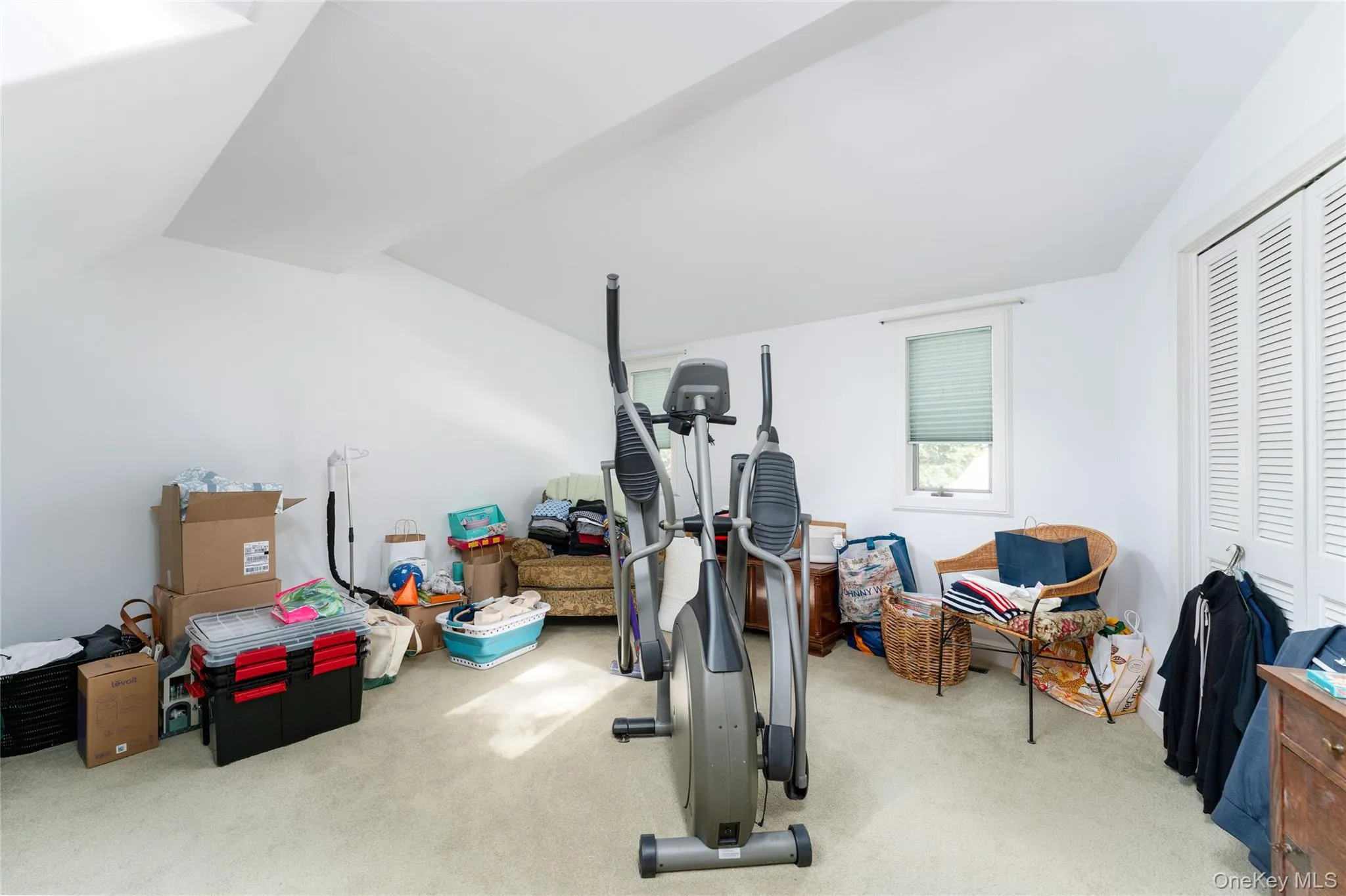 21 Bay Avenue, Southampton, NY, 4 Bedrooms Bedrooms, 8 Rooms Rooms,3 BathroomsBathrooms,Residential,For Rent,Bay,0,1034640 21 Bay Avenue, Southampton, NY, 4 Bedrooms Bedrooms, 8 Rooms Rooms,3 BathroomsBathrooms,Residential,For Rent,Bay,0,1034640
